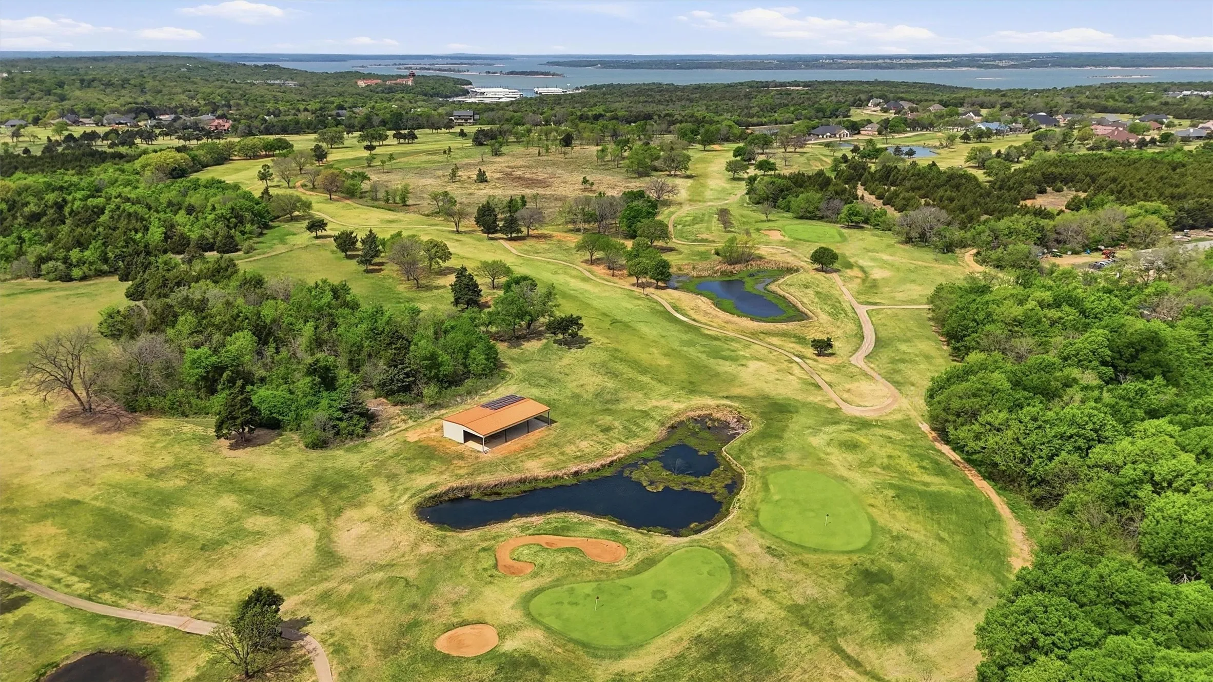 Single Family Residence For Sale in Grayson County , 230 Bent Oak Drive, Pottsboro, Texas 75076, 3 Bedroom, 2 Bathroom, 2 Garage spaces, 2,134 Sqft, built in 2018, mls#21375937, Real Estate Agent in Pottsboro, Homes For Sale in Grayson county, Homes For Sale in Pottsboro, Realtor in Pottsboro Texas, Real Estate Brokerage Independent Realty Texas, Luminita Cordes Realtor