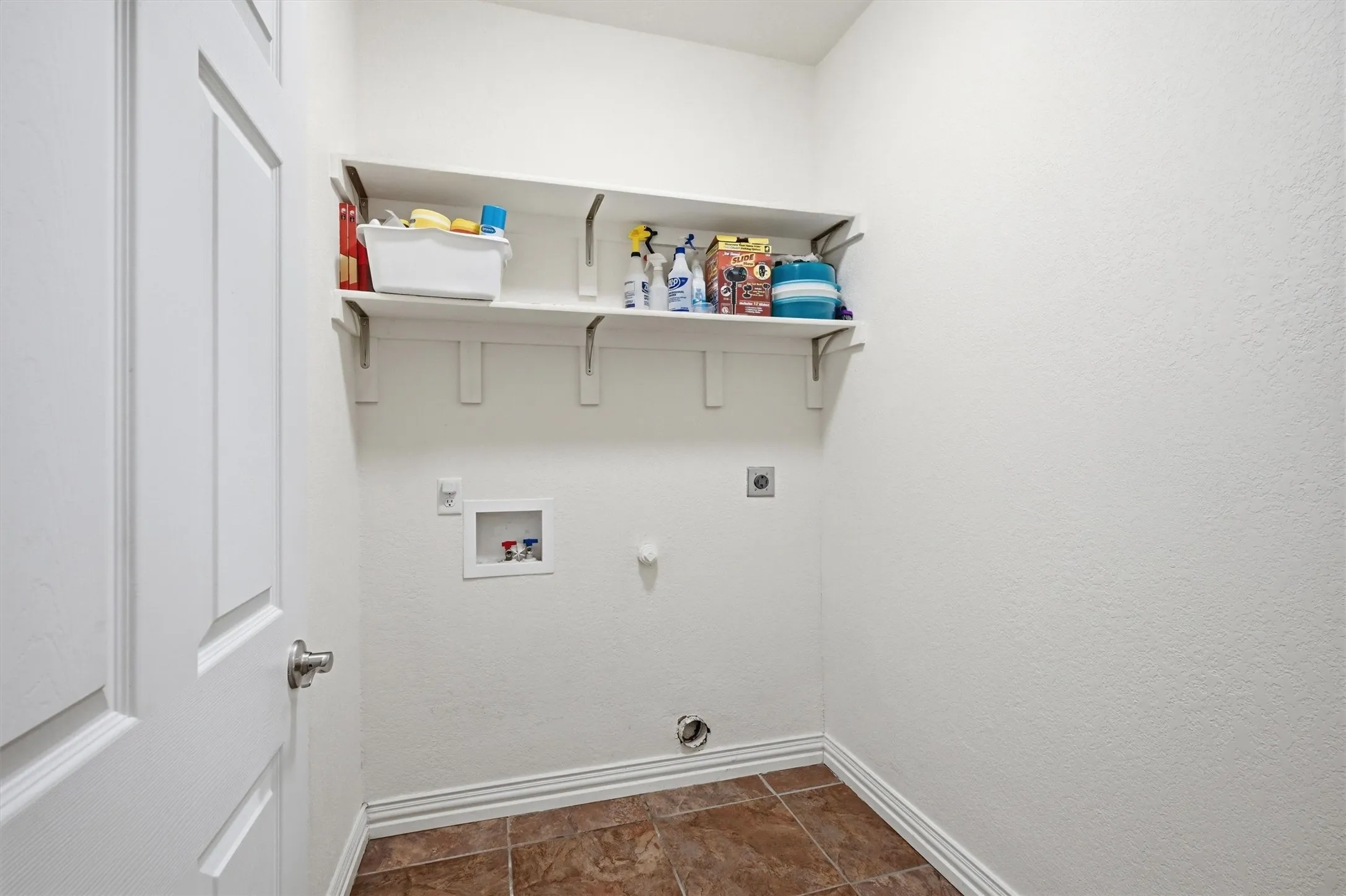 Single Family Residence For Sale in Grayson County , 230 Bent Oak Drive, Pottsboro, Texas 75076, 3 Bedroom, 2 Bathroom, 2 Garage spaces, 2,134 Sqft, built in 2018, mls#21375937, Real Estate Agent in Pottsboro, Homes For Sale in Grayson county, Homes For Sale in Pottsboro, Realtor in Pottsboro Texas, Real Estate Brokerage Independent Realty Texas, Luminita Cordes Realtor