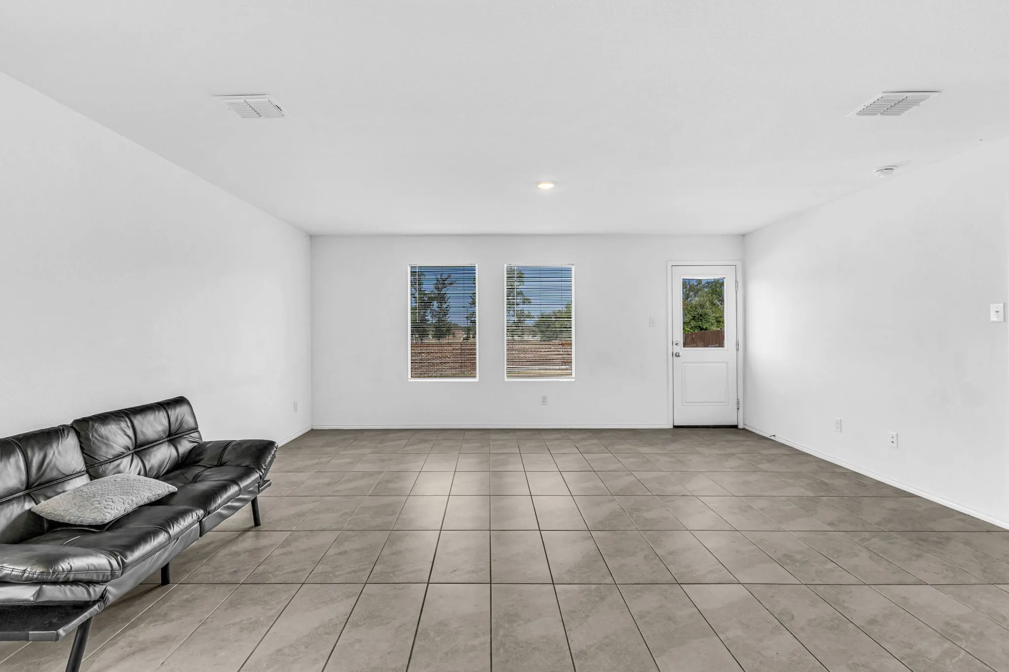 Single Family Residence For Sale in Collin County , 7721 Skier Drive, Mc Kinney, Texas 75071, 4 Bedroom, 2 Bathroom, 2 Garage spaces, 1,692 Sqft, built in 2024, mls#21374746, Real Estate Agent in Mc Kinney, Homes For Sale in Collin county, Homes For Sale in Mc Kinney, Realtor in Mc Kinney Texas, Real Estate Brokerage Independent Realty Texas, Luminita Cordes Realtor