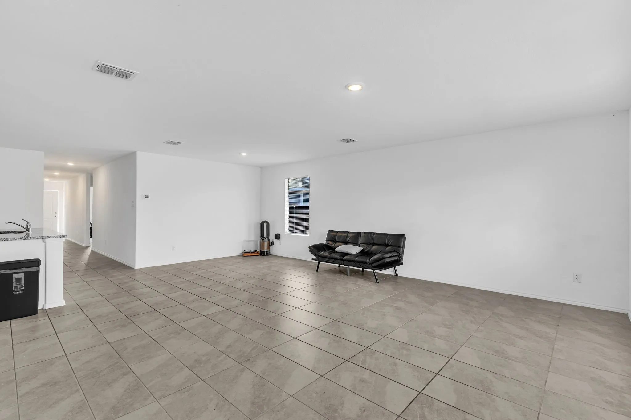 Single Family Residence For Sale in Collin County , 7721 Skier Drive, Mc Kinney, Texas 75071, 4 Bedroom, 2 Bathroom, 2 Garage spaces, 1,692 Sqft, built in 2024, mls#21374746, Real Estate Agent in Mc Kinney, Homes For Sale in Collin county, Homes For Sale in Mc Kinney, Realtor in Mc Kinney Texas, Real Estate Brokerage Independent Realty Texas, Luminita Cordes Realtor