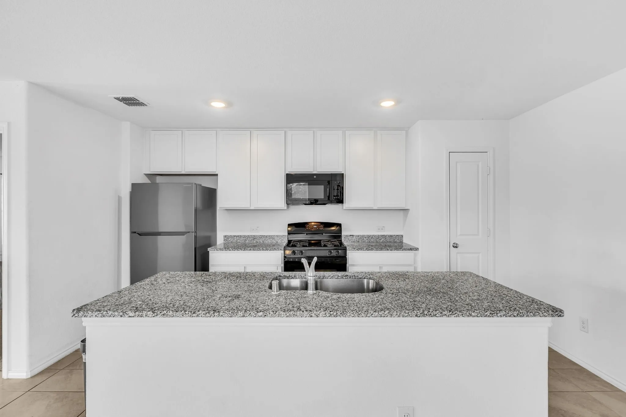 Single Family Residence For Sale in Collin County , 7721 Skier Drive, Mc Kinney, Texas 75071, 4 Bedroom, 2 Bathroom, 2 Garage spaces, 1,692 Sqft, built in 2024, mls#21374746, Real Estate Agent in Mc Kinney, Homes For Sale in Collin county, Homes For Sale in Mc Kinney, Realtor in Mc Kinney Texas, Real Estate Brokerage Independent Realty Texas, Luminita Cordes Realtor