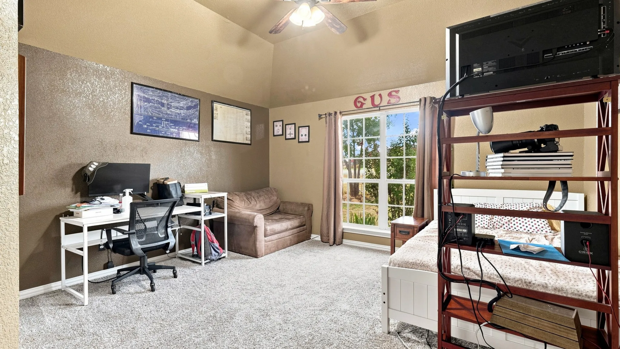 Single Family Residence For Sale in Parker County , 197 Savannah Drive, Weatherford, Texas 76087, 4 Bedroom, 2 Bathroom, 2 Garage spaces, 2,204 Sqft, built in 2009, mls#21368142, Real Estate Agent in Weatherford, Homes For Sale in Parker county, Homes For Sale in Weatherford, Realtor in Weatherford Texas, Real Estate Brokerage Independent Realty Texas, Luminita Cordes Realtor