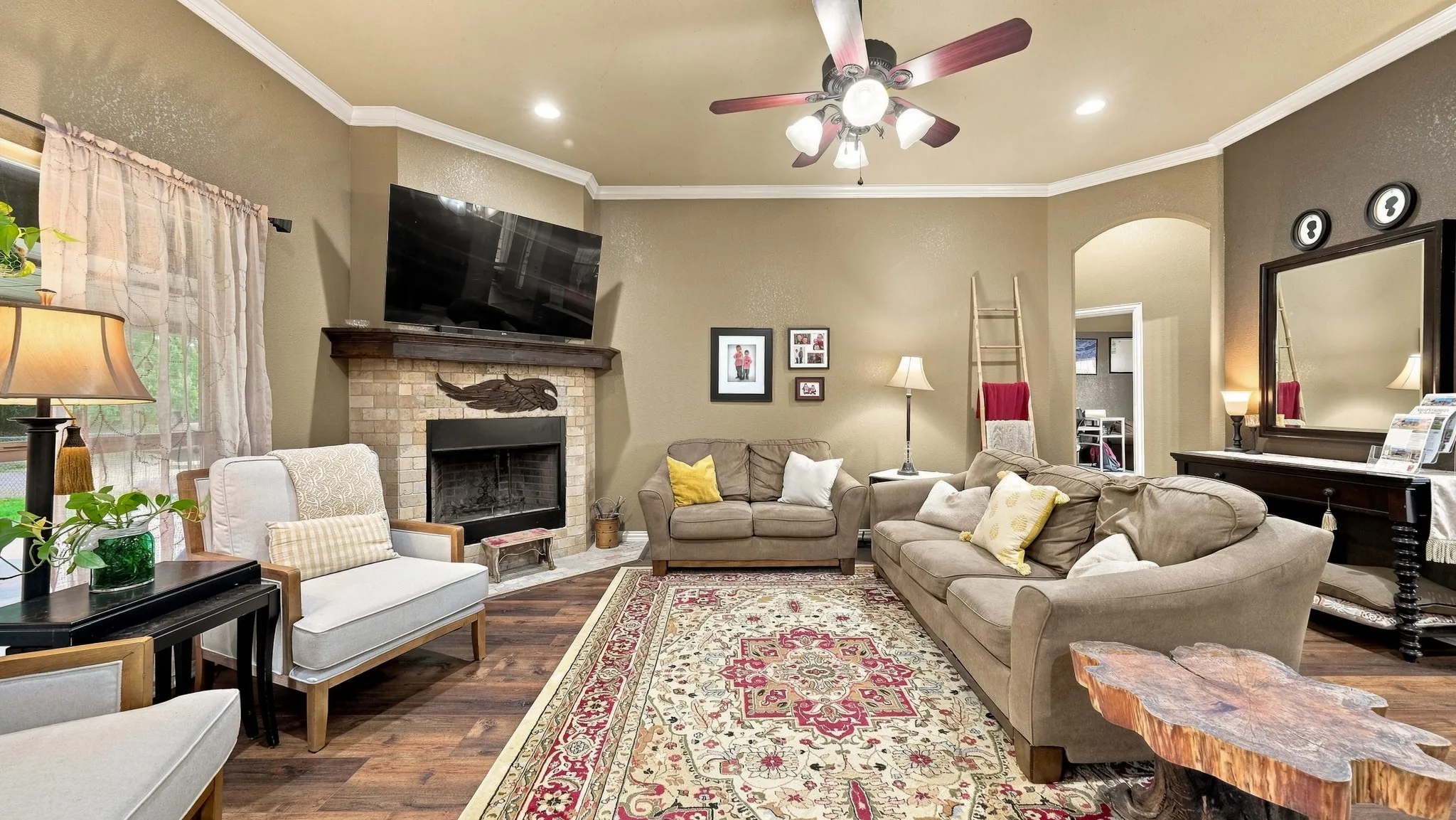 Single Family Residence For Sale in Parker County , 197 Savannah Drive, Weatherford, Texas 76087, 4 Bedroom, 2 Bathroom, 2 Garage spaces, 2,204 Sqft, built in 2009, mls#21368142, Real Estate Agent in Weatherford, Homes For Sale in Parker county, Homes For Sale in Weatherford, Realtor in Weatherford Texas, Real Estate Brokerage Independent Realty Texas, Luminita Cordes Realtor