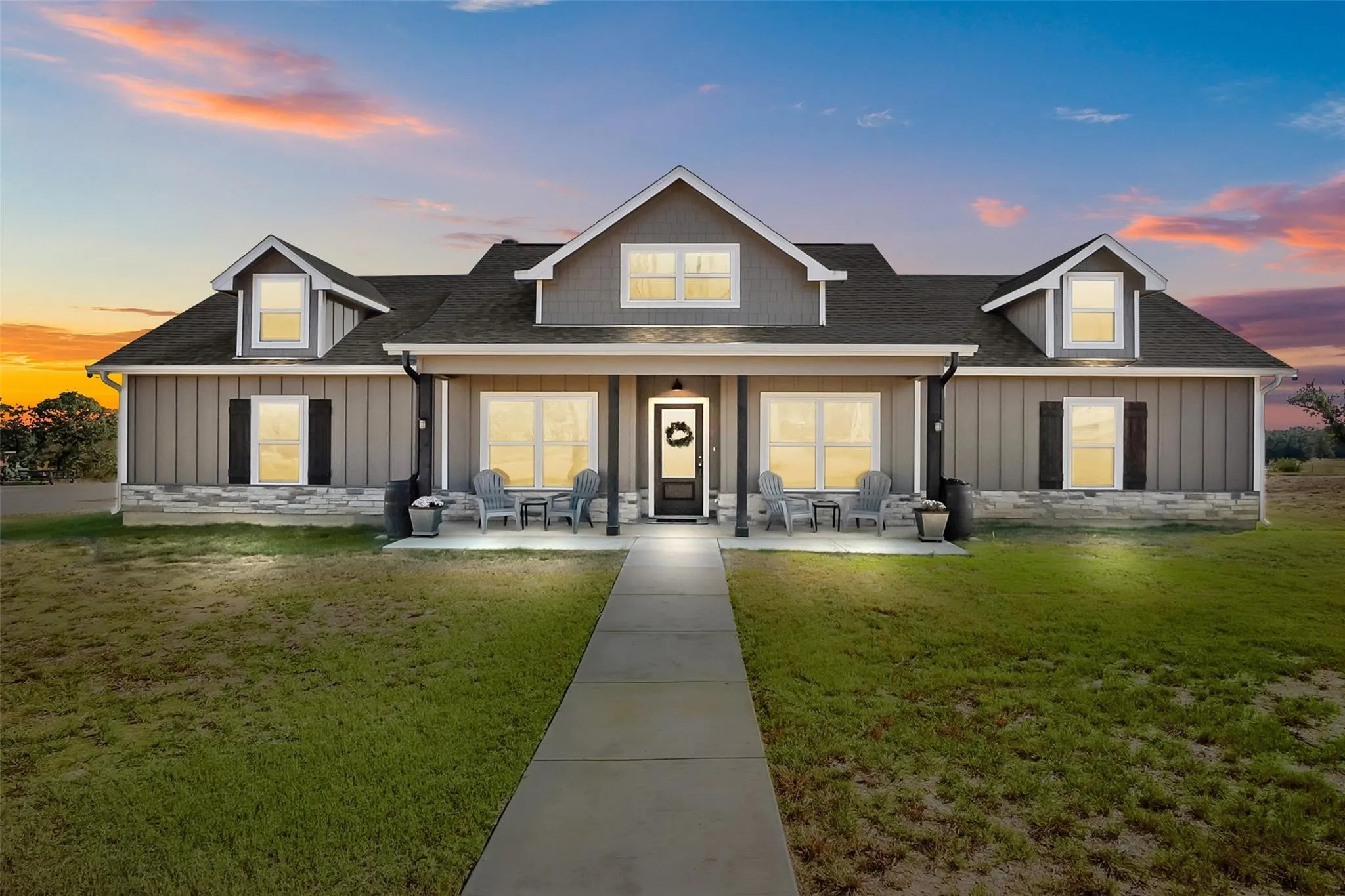 Single Family Residence For Sale in Palo Pinto County , 805 Carter Lane, Santo, Texas 76472, 4 Bedroom, 3 Bathroom, 2 Garage spaces, 1,967 Sqft, built in 2023, mls#21376030, Real Estate Agent in Santo, Homes For Sale in Palo Pinto county, Homes For Sale in Santo, Realtor in Santo Texas, Real Estate Brokerage Independent Realty Texas, Luminita Cordes Realtor