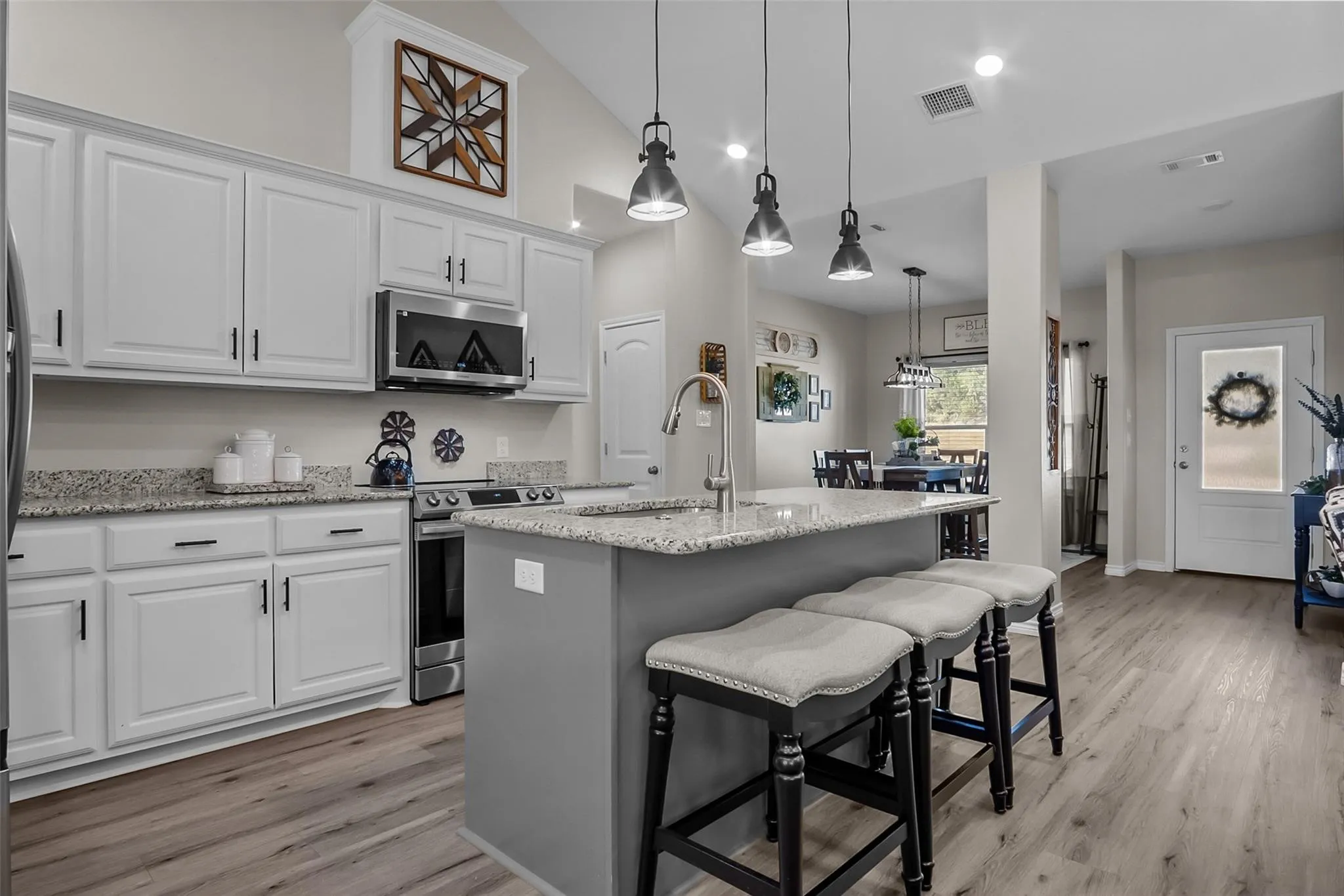 Single Family Residence For Sale in Palo Pinto County , 805 Carter Lane, Santo, Texas 76472, 4 Bedroom, 3 Bathroom, 2 Garage spaces, 1,967 Sqft, built in 2023, mls#21376030, Real Estate Agent in Santo, Homes For Sale in Palo Pinto county, Homes For Sale in Santo, Realtor in Santo Texas, Real Estate Brokerage Independent Realty Texas, Luminita Cordes Realtor