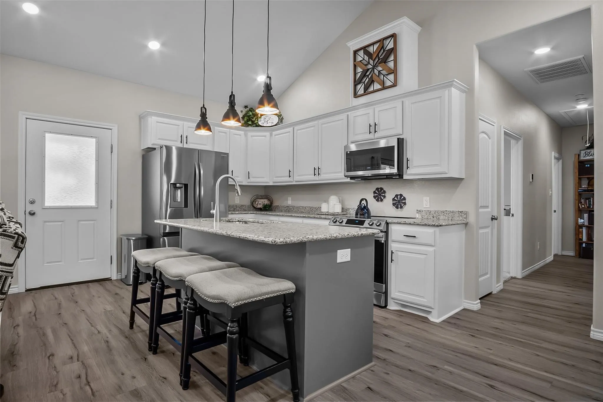 Single Family Residence For Sale in Palo Pinto County , 805 Carter Lane, Santo, Texas 76472, 4 Bedroom, 3 Bathroom, 2 Garage spaces, 1,967 Sqft, built in 2023, mls#21376030, Real Estate Agent in Santo, Homes For Sale in Palo Pinto county, Homes For Sale in Santo, Realtor in Santo Texas, Real Estate Brokerage Independent Realty Texas, Luminita Cordes Realtor