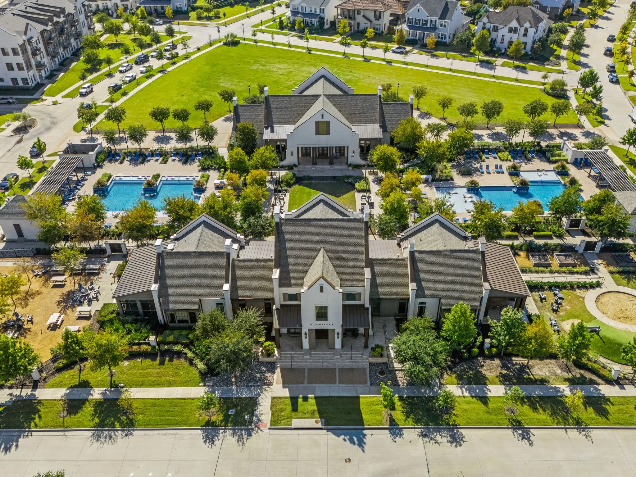 Single Family Residence For Sale in Denton County , 3857 Mashpee Street, Frisco, Texas 75034, 5 Bedroom, 6 Bathroom, 3 Garage spaces, 4,589 Sqft, built in 2017, mls#21375929, Real Estate Agent in Frisco, Homes For Sale in Denton county, Homes For Sale in Frisco, Realtor in Frisco Texas, Real Estate Brokerage Independent Realty Texas, Luminita Cordes Realtor