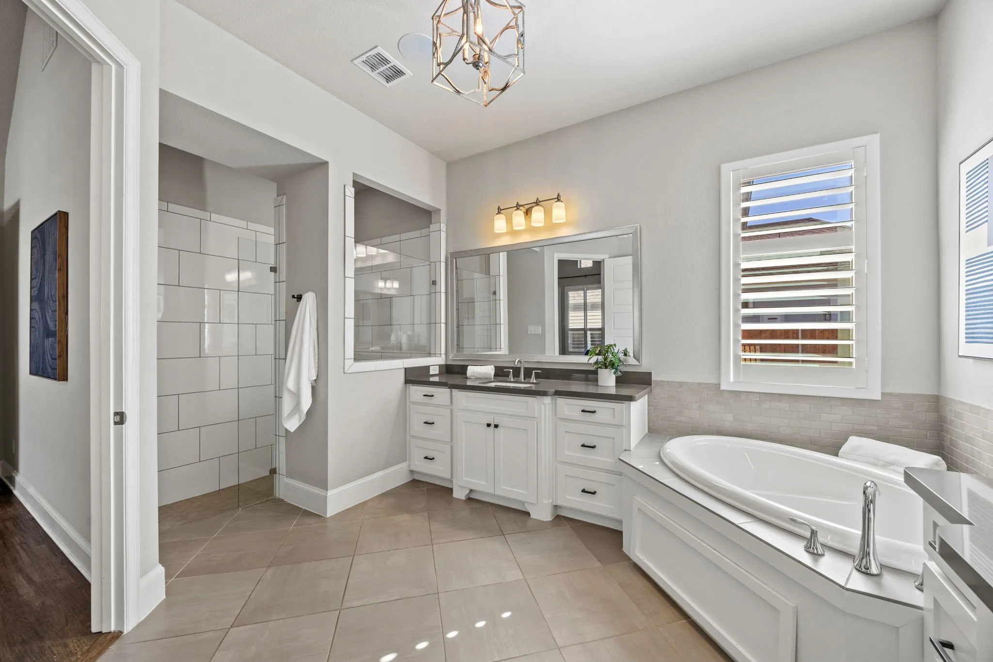 Single Family Residence For Sale in Denton County , 3857 Mashpee Street, Frisco, Texas 75034, 5 Bedroom, 6 Bathroom, 3 Garage spaces, 4,589 Sqft, built in 2017, mls#21375929, Real Estate Agent in Frisco, Homes For Sale in Denton county, Homes For Sale in Frisco, Realtor in Frisco Texas, Real Estate Brokerage Independent Realty Texas, Luminita Cordes Realtor