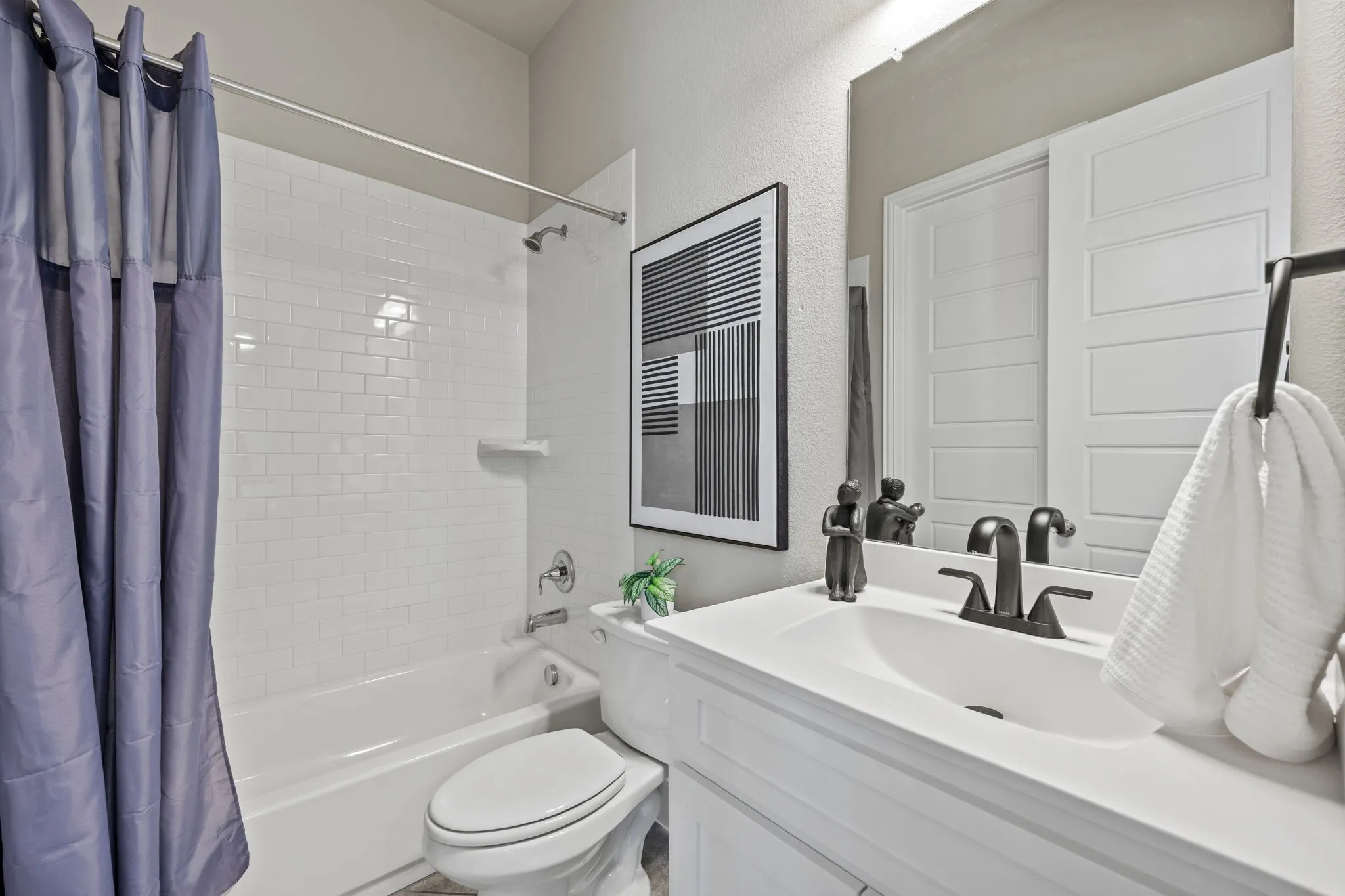Single Family Residence For Sale in Denton County , 3857 Mashpee Street, Frisco, Texas 75034, 5 Bedroom, 6 Bathroom, 3 Garage spaces, 4,589 Sqft, built in 2017, mls#21375929, Real Estate Agent in Frisco, Homes For Sale in Denton county, Homes For Sale in Frisco, Realtor in Frisco Texas, Real Estate Brokerage Independent Realty Texas, Luminita Cordes Realtor