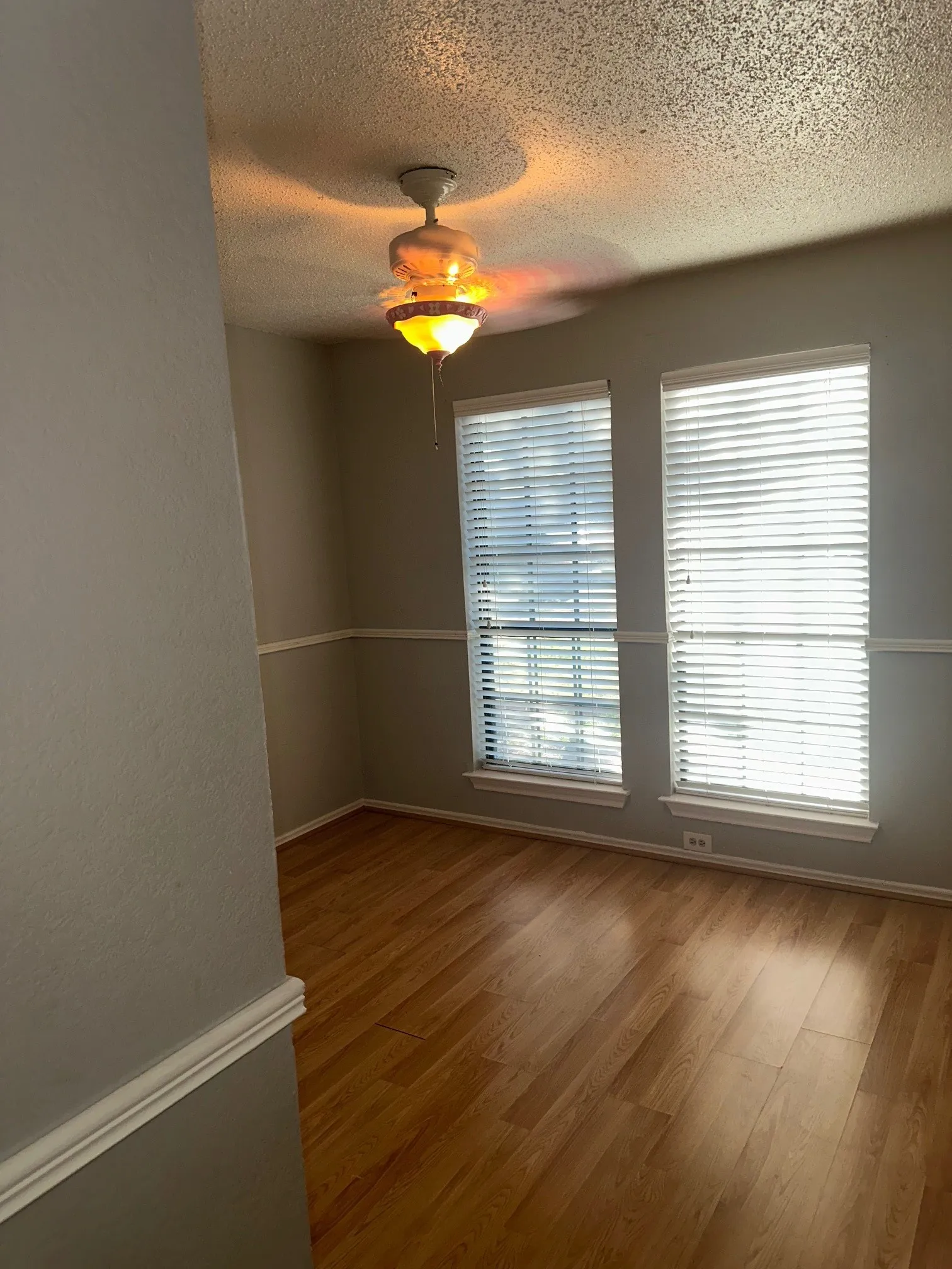Single Family Residence For Rent in Dallas County , 3518 Hawaii Drive, Garland, Texas 75044, 3 Bedroom, 2 Bathroom, 2 Garage spaces, 1,338 Sqft, built in 1986, mls#21376032, Real Estate Agent in Garland, Homes For Rent in Dallas county, Homes For Rent in Garland, Realtor in Garland Texas, Real Estate Brokerage Independent Realty Texas, Luminita Cordes Realtor