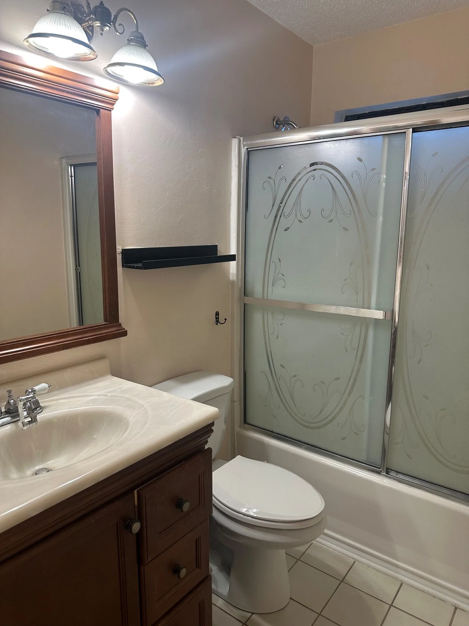 Single Family Residence For Rent in Dallas County , 3518 Hawaii Drive, Garland, Texas 75044, 3 Bedroom, 2 Bathroom, 2 Garage spaces, 1,338 Sqft, built in 1986, mls#21376032, Real Estate Agent in Garland, Homes For Rent in Dallas county, Homes For Rent in Garland, Realtor in Garland Texas, Real Estate Brokerage Independent Realty Texas, Luminita Cordes Realtor