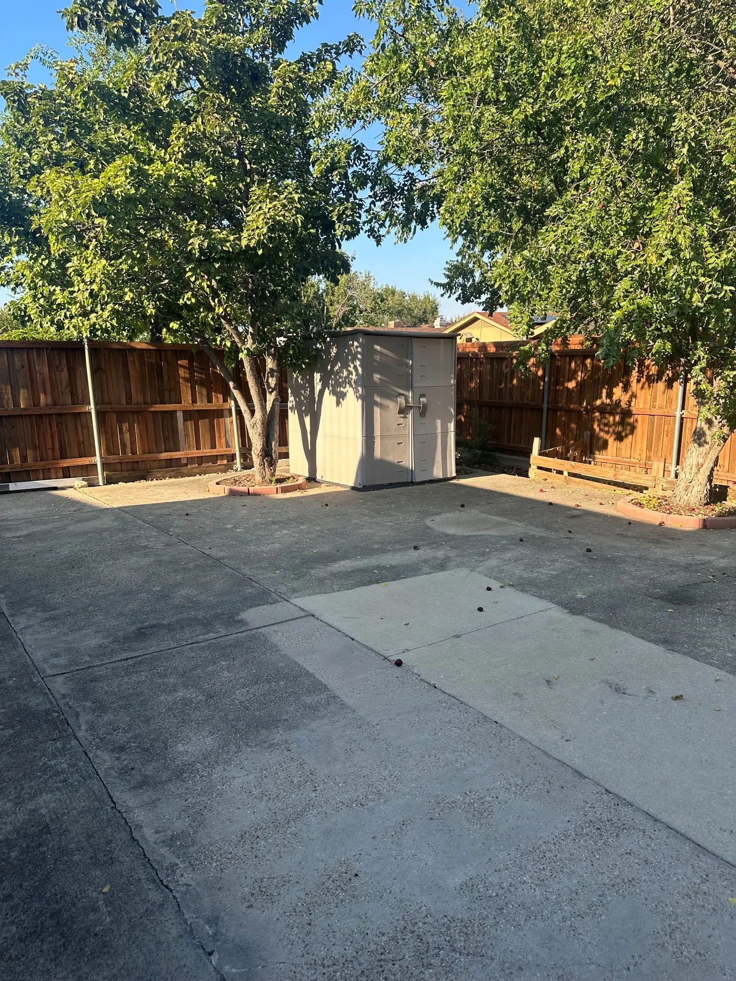 Single Family Residence For Rent in Dallas County , 3518 Hawaii Drive, Garland, Texas 75044, 3 Bedroom, 2 Bathroom, 2 Garage spaces, 1,338 Sqft, built in 1986, mls#21376032, Real Estate Agent in Garland, Homes For Rent in Dallas county, Homes For Rent in Garland, Realtor in Garland Texas, Real Estate Brokerage Independent Realty Texas, Luminita Cordes Realtor