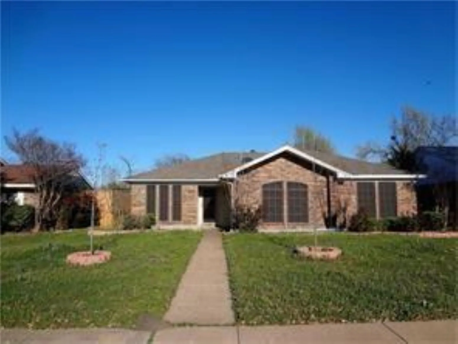 Single Family Residence For Rent in Dallas County , 3518 Hawaii Drive, Garland, Texas 75044, 3 Bedroom, 2 Bathroom, 2 Garage spaces, 1,338 Sqft, built in 1986, mls#21376032, Real Estate Agent in Garland, Homes For Rent in Dallas county, Homes For Rent in Garland, Realtor in Garland Texas, Real Estate Brokerage Independent Realty Texas, Luminita Cordes Realtor
