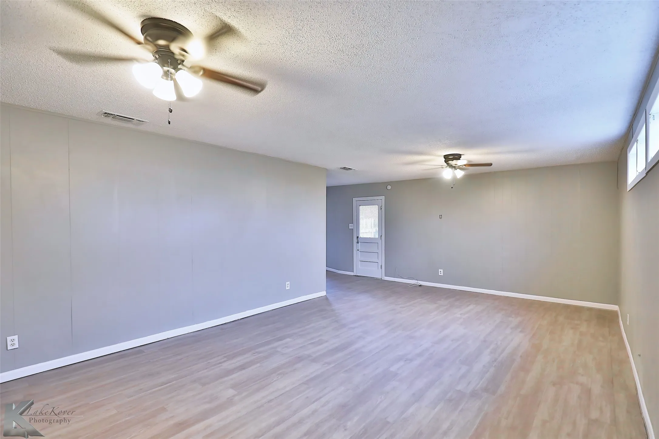 Single Family Residence For Rent in Taylor County , 1413 Westview Drive, Abilene, Texas 79603, 3 Bedroom, 2 Bathroom, Garage spaces, 1,785 Sqft, built in 1955, mls#21376039, Real Estate Agent in Abilene, Homes For Rent in Taylor county, Homes For Rent in Abilene, Realtor in Abilene Texas, Real Estate Brokerage Independent Realty Texas, Luminita Cordes Realtor