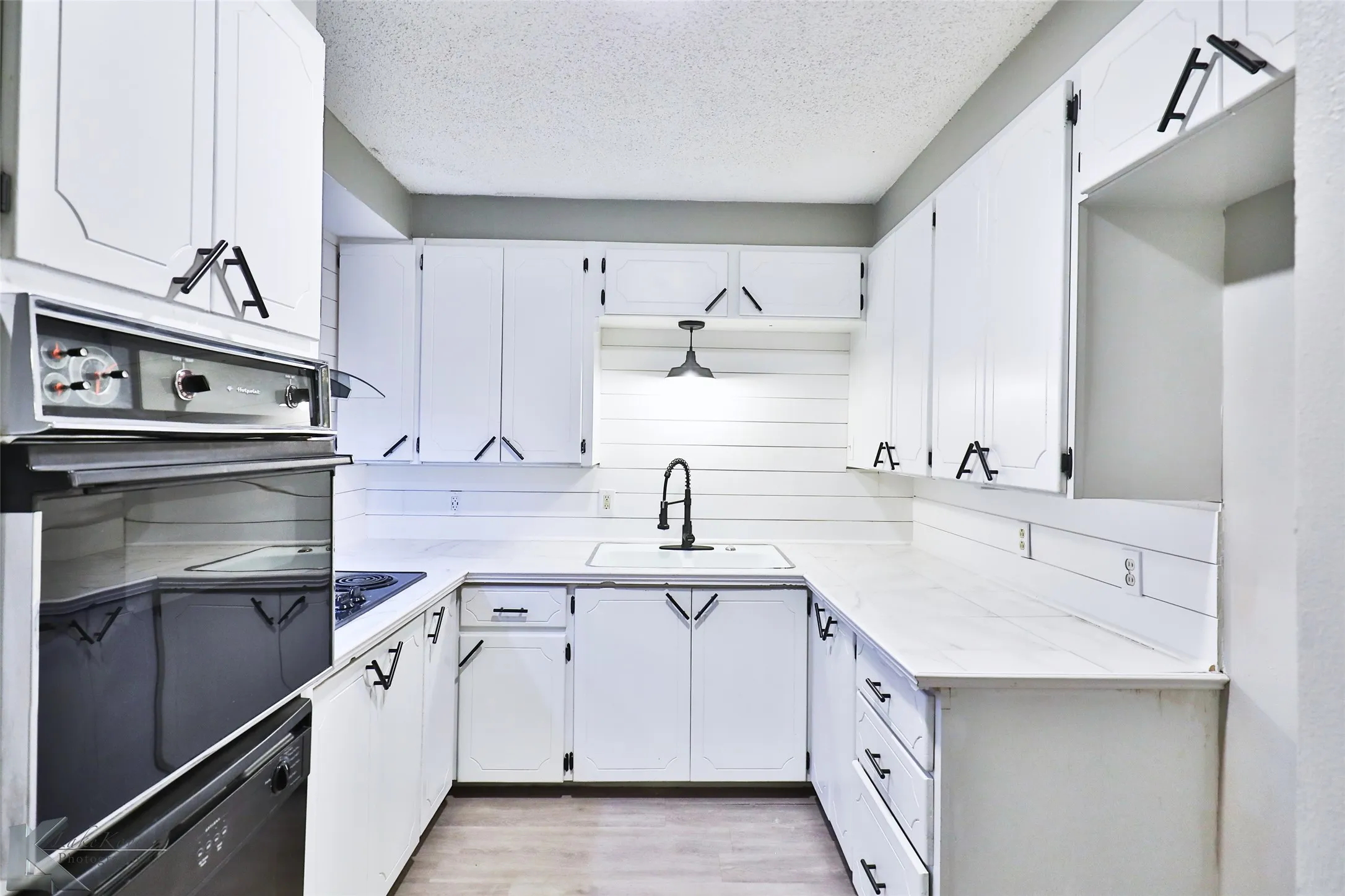 Single Family Residence For Rent in Taylor County , 1413 Westview Drive, Abilene, Texas 79603, 3 Bedroom, 2 Bathroom, Garage spaces, 1,785 Sqft, built in 1955, mls#21376039, Real Estate Agent in Abilene, Homes For Rent in Taylor county, Homes For Rent in Abilene, Realtor in Abilene Texas, Real Estate Brokerage Independent Realty Texas, Luminita Cordes Realtor