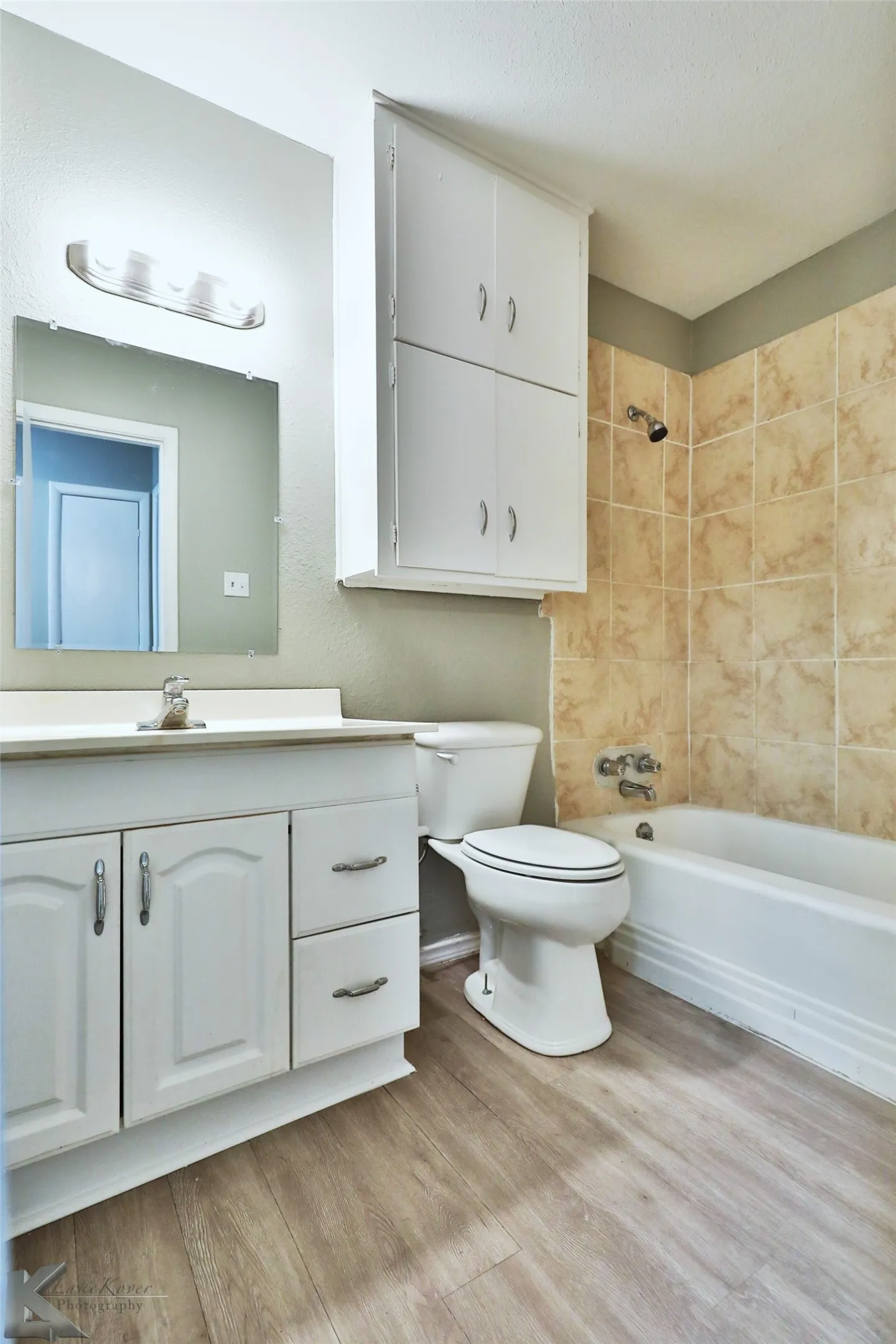 Single Family Residence For Rent in Taylor County , 1413 Westview Drive, Abilene, Texas 79603, 3 Bedroom, 2 Bathroom, Garage spaces, 1,785 Sqft, built in 1955, mls#21376039, Real Estate Agent in Abilene, Homes For Rent in Taylor county, Homes For Rent in Abilene, Realtor in Abilene Texas, Real Estate Brokerage Independent Realty Texas, Luminita Cordes Realtor