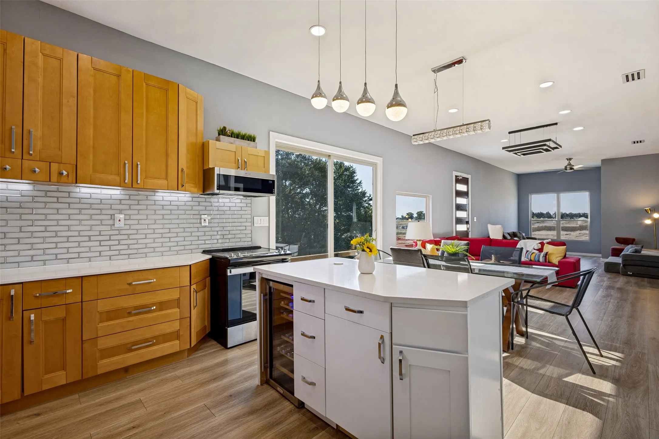 Single Family Residence For Sale in Collin County , 10712 Sunrise Hill Road, Princeton, Texas 75407, 2 Bedroom, 3 Bathroom, Garage spaces, 1,476 Sqft, built in 2023, mls#21371827, Real Estate Agent in Princeton, Homes For Sale in Collin county, Homes For Sale in Princeton, Realtor in Princeton Texas, Real Estate Brokerage Independent Realty Texas, Luminita Cordes Realtor