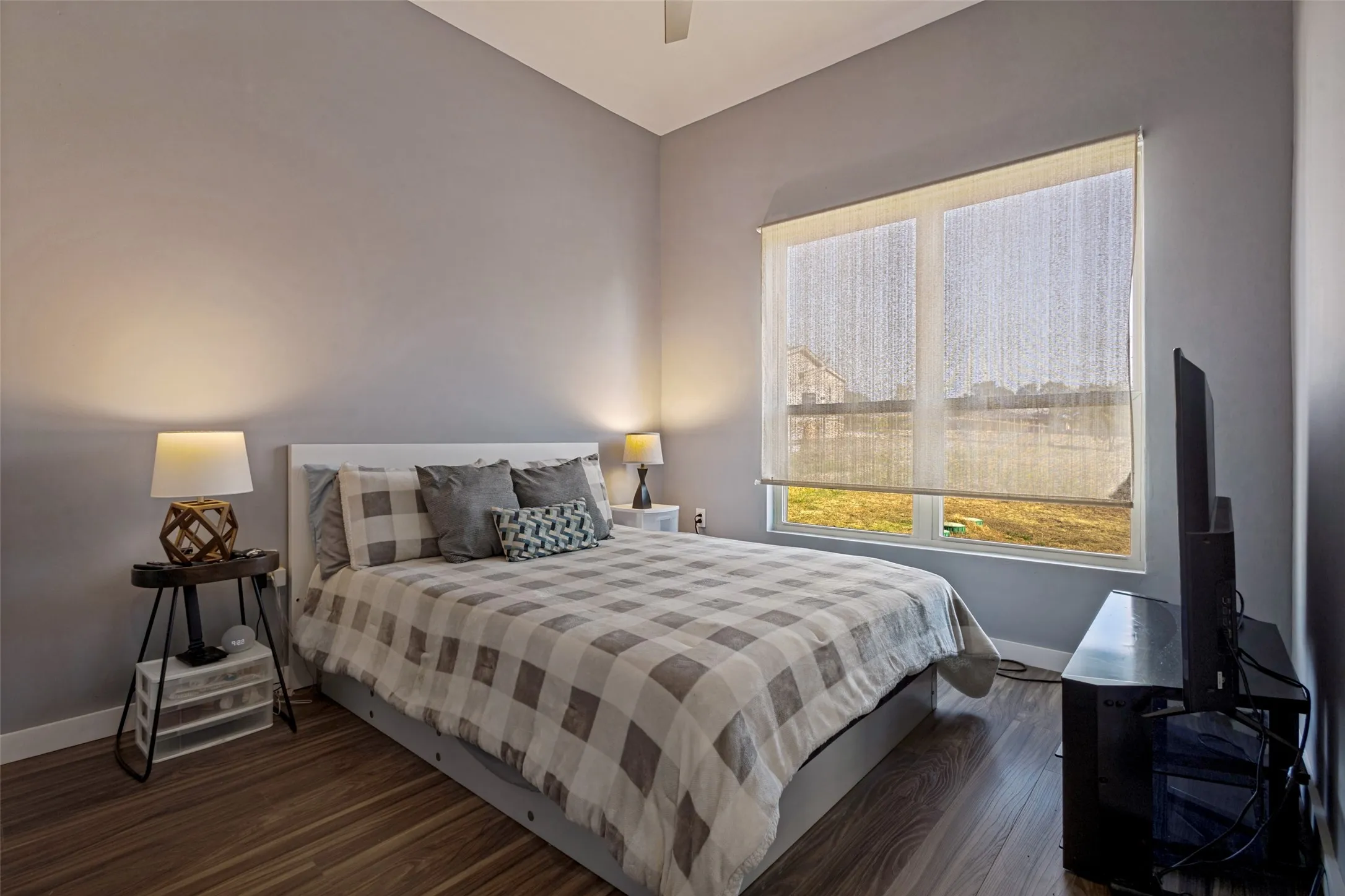 Spacious secondary bedroom with en suite bathroom.