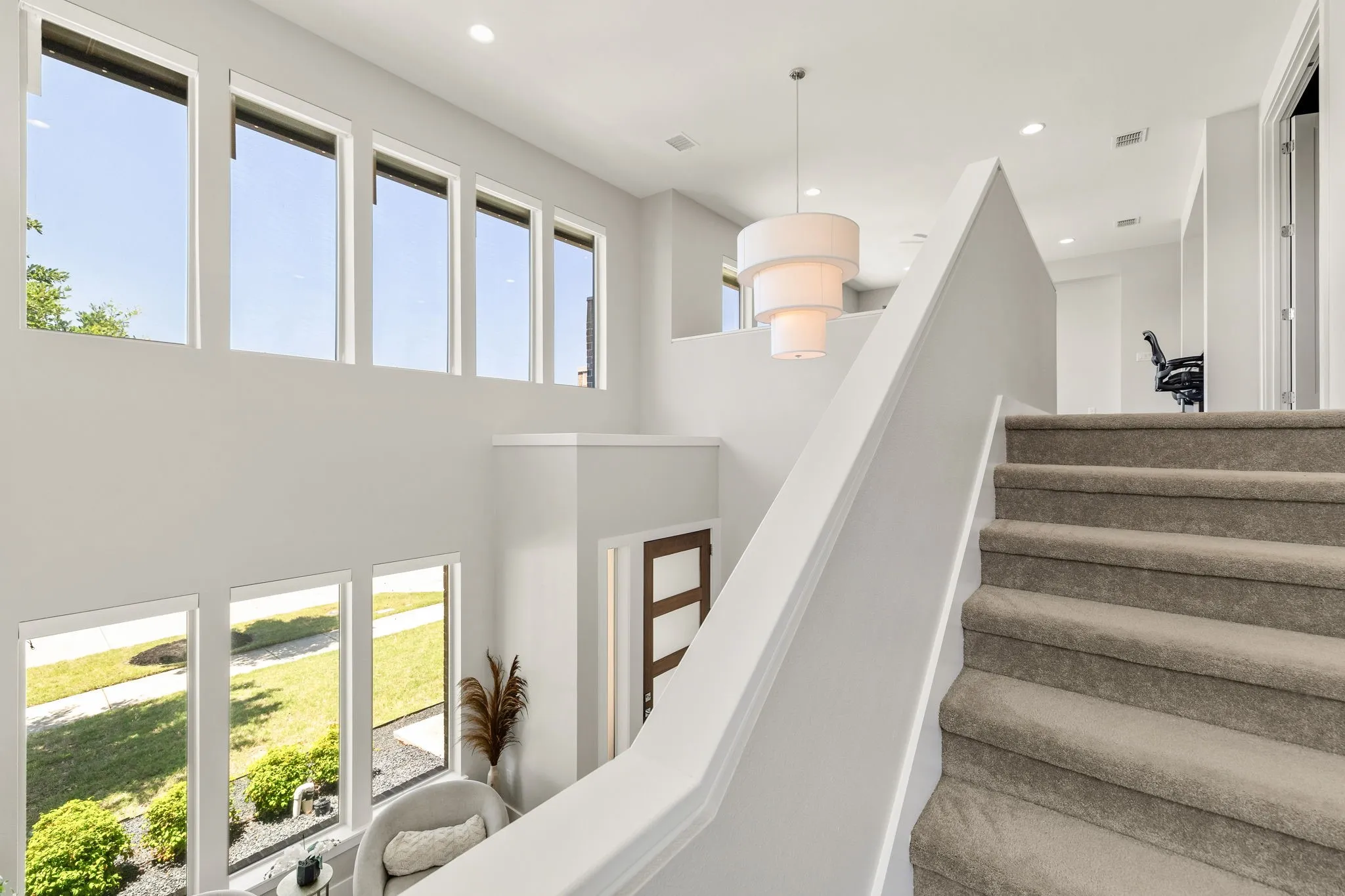Single Family Residence For Sale in Denton County , 5118 Statesman Lane, Frisco, Texas 75036, 5 Bedroom, 6 Bathroom, 3 Garage spaces, 4,232 Sqft, built in 2016, mls#21373900, Real Estate Agent in Frisco, Homes For Sale in Denton county, Homes For Sale in Frisco, Realtor in Frisco Texas, Real Estate Brokerage Independent Realty Texas, Luminita Cordes Realtor