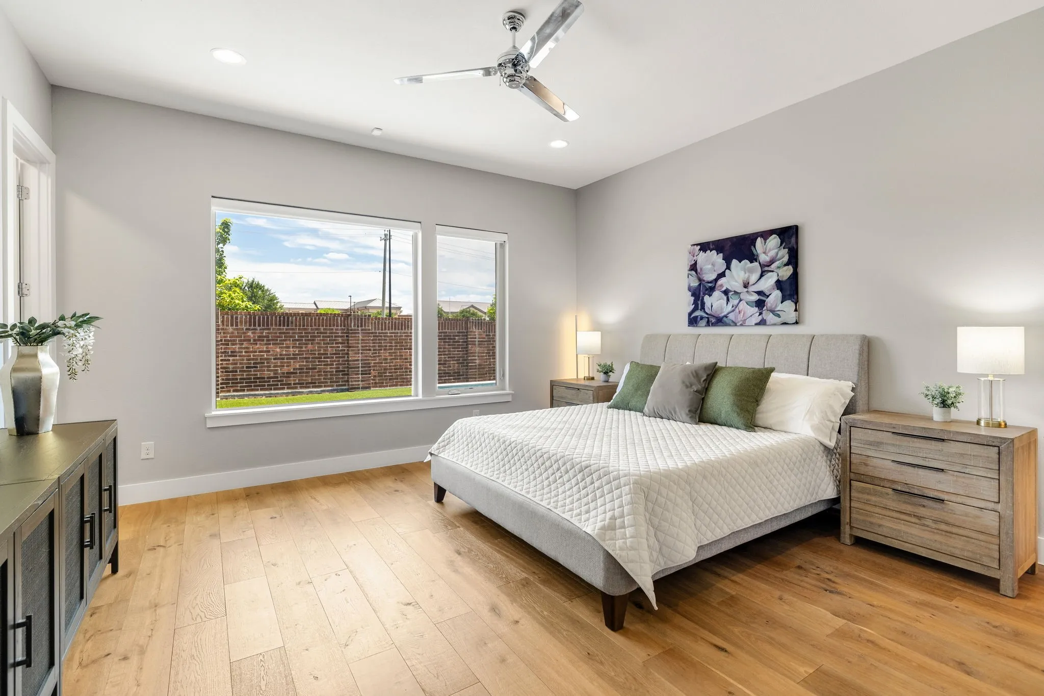 Single Family Residence For Sale in Denton County , 5118 Statesman Lane, Frisco, Texas 75036, 5 Bedroom, 6 Bathroom, 3 Garage spaces, 4,232 Sqft, built in 2016, mls#21373900, Real Estate Agent in Frisco, Homes For Sale in Denton county, Homes For Sale in Frisco, Realtor in Frisco Texas, Real Estate Brokerage Independent Realty Texas, Luminita Cordes Realtor