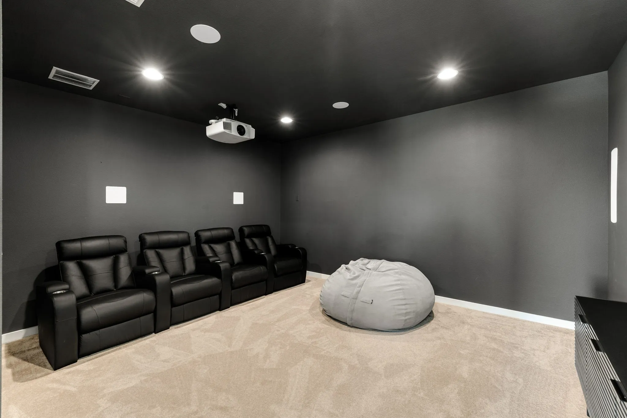 Single Family Residence For Sale in Denton County , 5118 Statesman Lane, Frisco, Texas 75036, 5 Bedroom, 6 Bathroom, 3 Garage spaces, 4,232 Sqft, built in 2016, mls#21373900, Real Estate Agent in Frisco, Homes For Sale in Denton county, Homes For Sale in Frisco, Realtor in Frisco Texas, Real Estate Brokerage Independent Realty Texas, Luminita Cordes Realtor