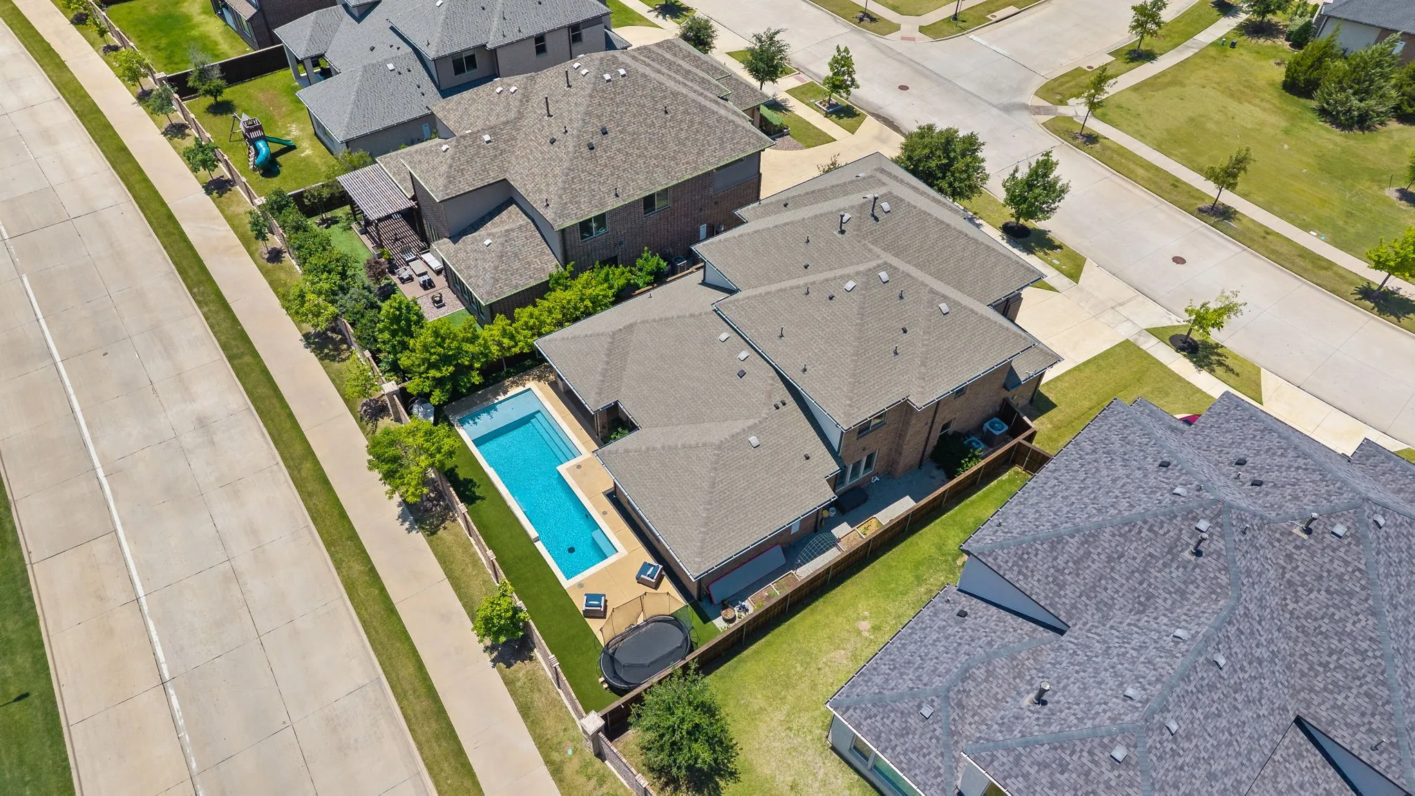 Single Family Residence For Sale in Denton County , 5118 Statesman Lane, Frisco, Texas 75036, 5 Bedroom, 6 Bathroom, 3 Garage spaces, 4,232 Sqft, built in 2016, mls#21373900, Real Estate Agent in Frisco, Homes For Sale in Denton county, Homes For Sale in Frisco, Realtor in Frisco Texas, Real Estate Brokerage Independent Realty Texas, Luminita Cordes Realtor