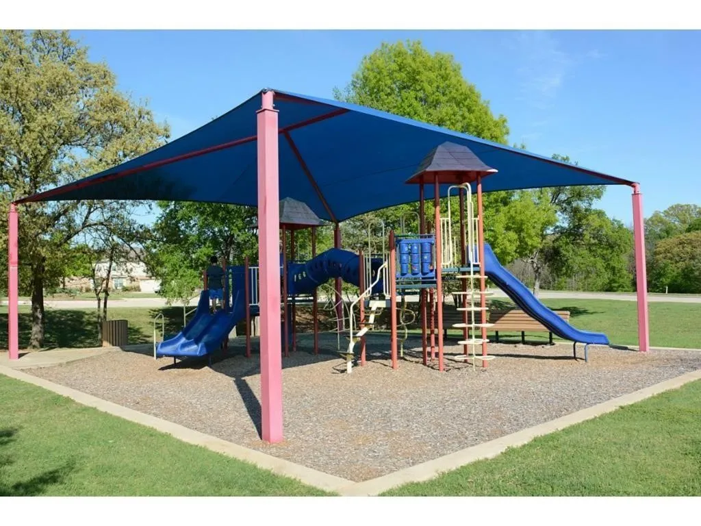 Single Family Residence For Rent in Denton County , 3300 Glen Crest Lane, Denton, Texas 76208, 4 Bedroom, 2 Bathroom, 2 Garage spaces, 2,045 Sqft, built in 2013, mls#21376042, Real Estate Agent in Denton, Homes For Rent in Denton county, Homes For Rent in Denton, Realtor in Denton Texas, Real Estate Brokerage Independent Realty Texas, Luminita Cordes Realtor