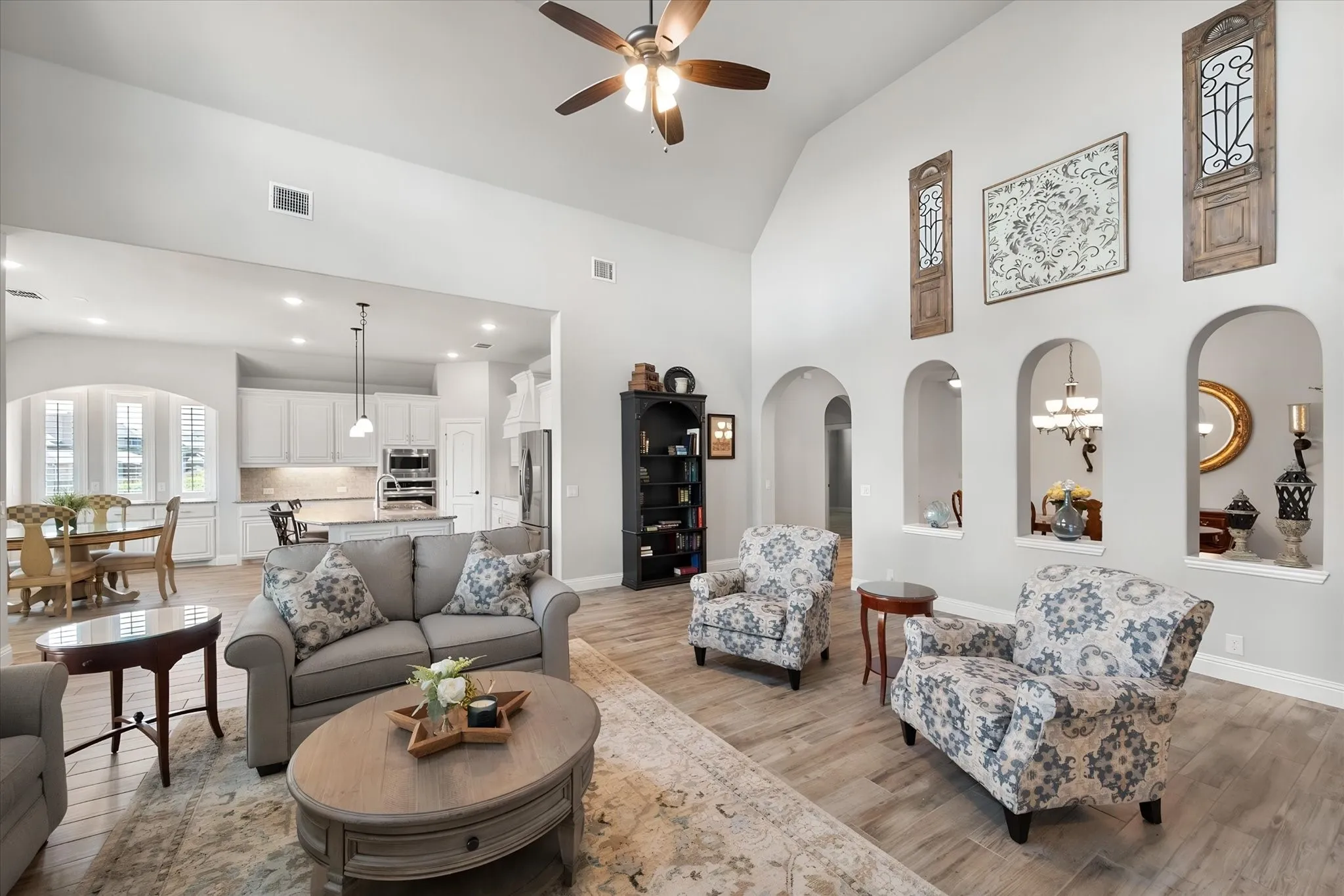 Single Family Residence For Sale in Ellis County , 2442 Turning Leaf Lane, Midlothian, Texas 76065, 4 Bedroom, 3 Bathroom, 3 Garage spaces, 2,770 Sqft, built in 2020, mls#21374097, Real Estate Agent in Midlothian, Homes For Sale in Ellis county, Homes For Sale in Midlothian, Realtor in Midlothian Texas, Real Estate Brokerage Independent Realty Texas, Luminita Cordes Realtor