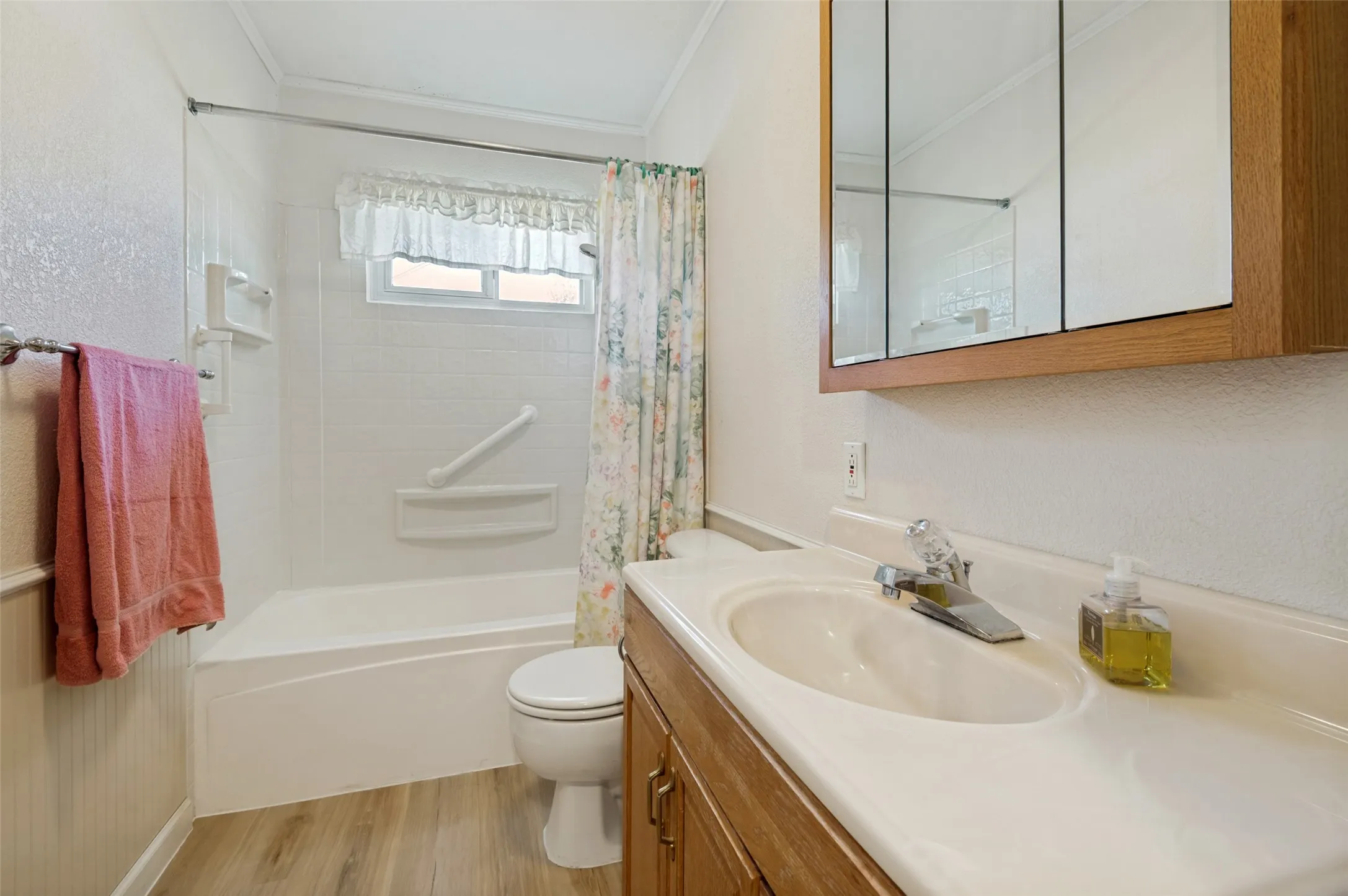 Secondary bathroom