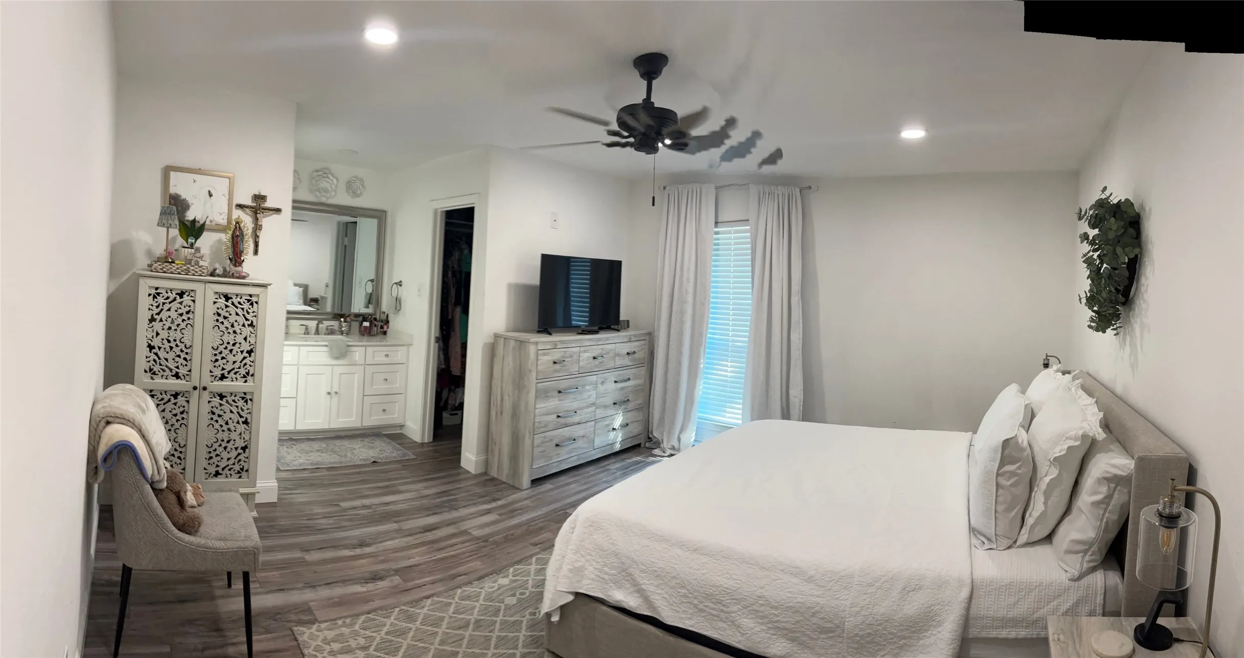 Single Family Residence For Sale in Dallas County , 2803 Eagle Pass, Mesquite, Texas 75150, 3 Bedroom, 2 Bathroom, Garage spaces, 2,012 Sqft, built in 1984, mls#21375493, Real Estate Agent in Mesquite, Homes For Sale in Dallas county, Homes For Sale in Mesquite, Realtor in Mesquite Texas, Real Estate Brokerage Independent Realty Texas, Luminita Cordes Realtor