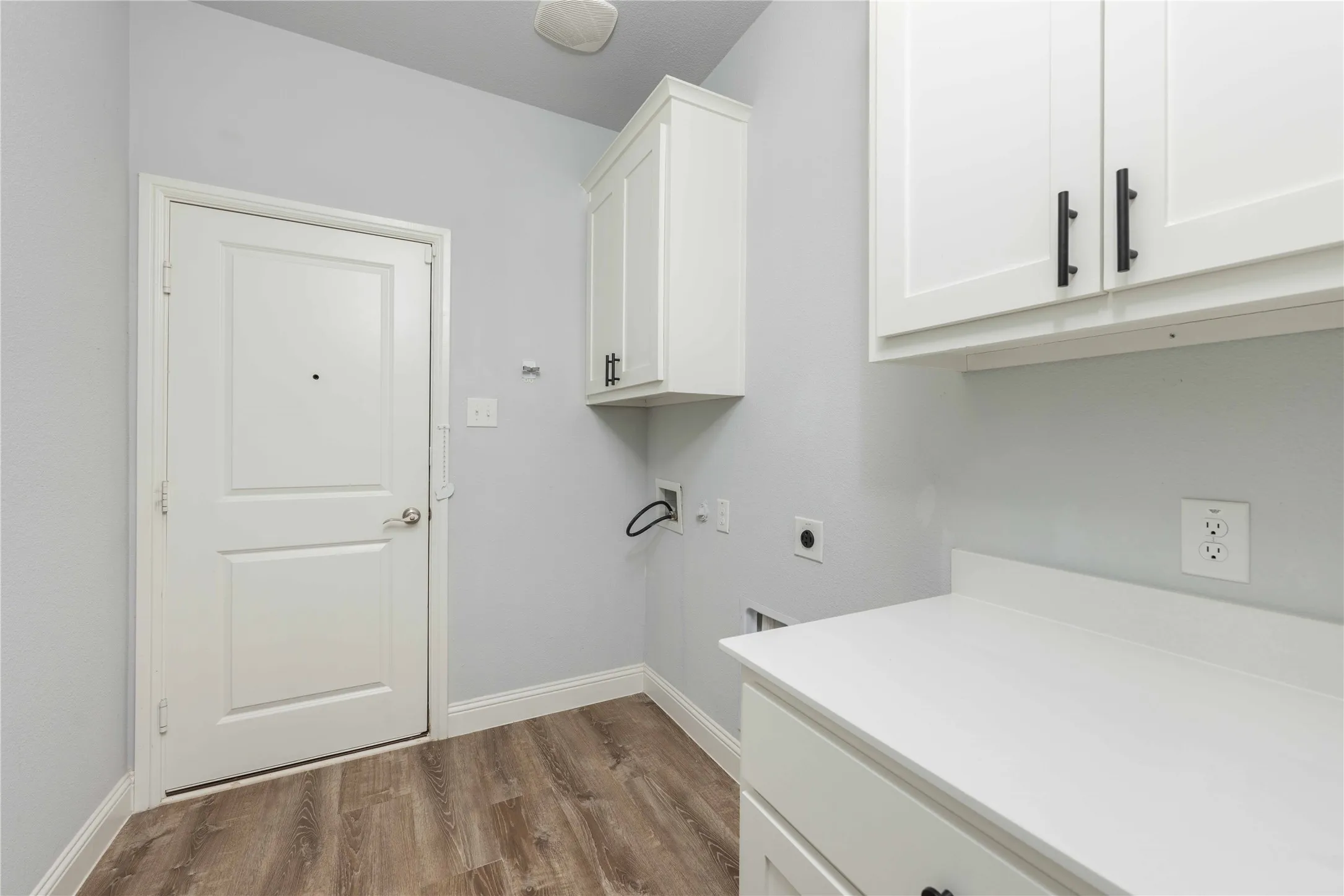 Single Family Residence For Rent in Collin County , 354 Rock Acre Drive, Lavon, Texas 75166, 4 Bedroom, 2 Bathroom, 2 Garage spaces, 2,700 Sqft, built in 2022, mls#21376059, Real Estate Agent in Lavon, Homes For Rent in Collin county, Homes For Rent in Lavon, Realtor in Lavon Texas, Real Estate Brokerage Independent Realty Texas, Luminita Cordes Realtor