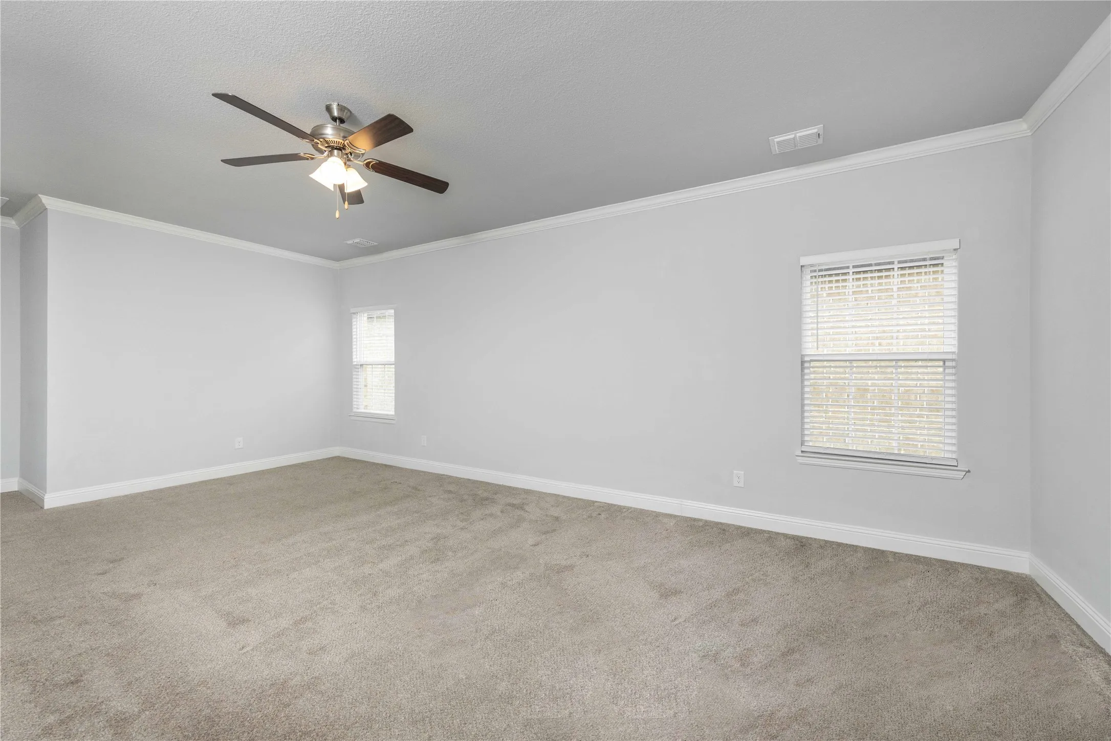 Single Family Residence For Rent in Collin County , 354 Rock Acre Drive, Lavon, Texas 75166, 4 Bedroom, 2 Bathroom, 2 Garage spaces, 2,700 Sqft, built in 2022, mls#21376059, Real Estate Agent in Lavon, Homes For Rent in Collin county, Homes For Rent in Lavon, Realtor in Lavon Texas, Real Estate Brokerage Independent Realty Texas, Luminita Cordes Realtor