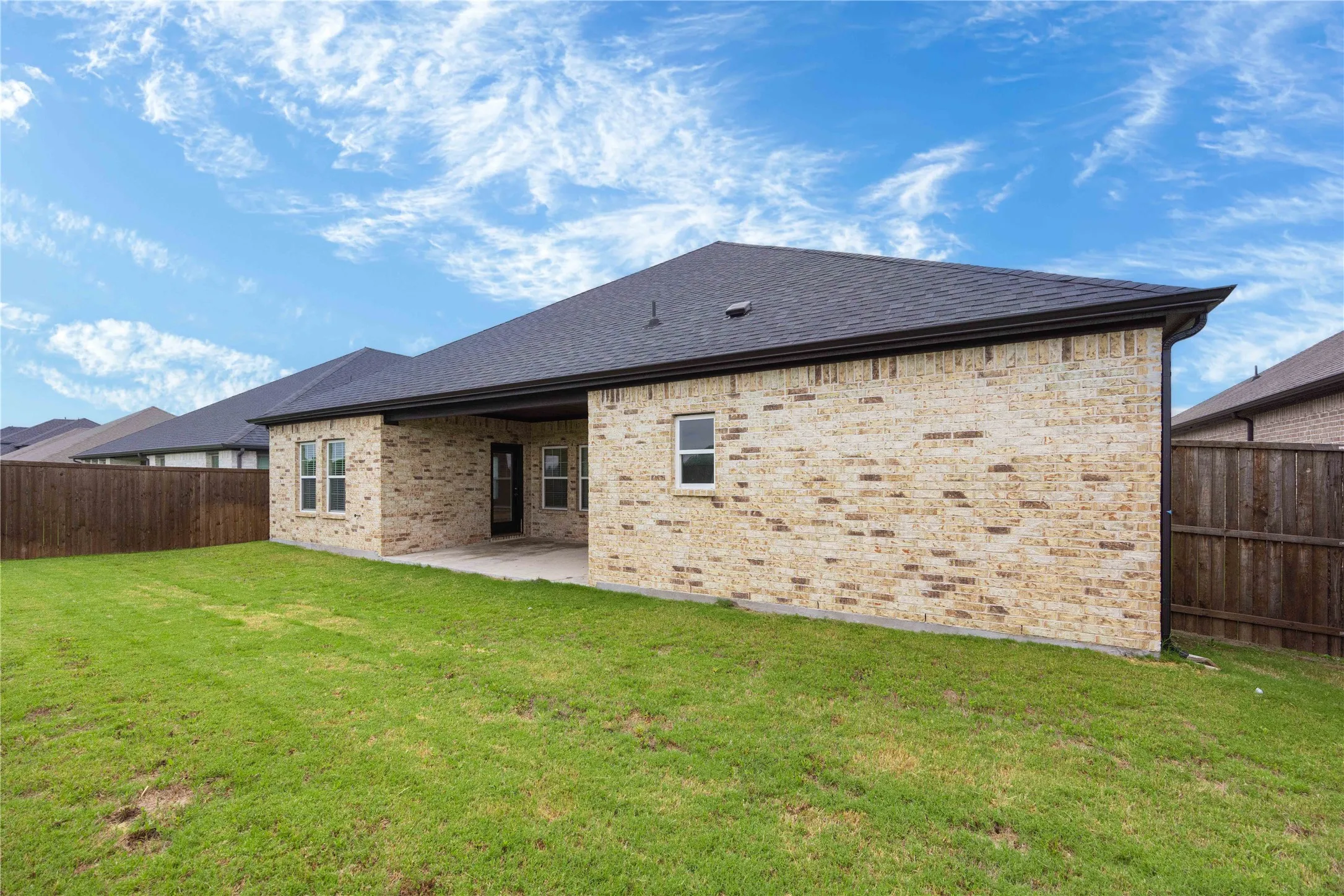 Single Family Residence For Rent in Collin County , 354 Rock Acre Drive, Lavon, Texas 75166, 4 Bedroom, 2 Bathroom, 2 Garage spaces, 2,700 Sqft, built in 2022, mls#21376059, Real Estate Agent in Lavon, Homes For Rent in Collin county, Homes For Rent in Lavon, Realtor in Lavon Texas, Real Estate Brokerage Independent Realty Texas, Luminita Cordes Realtor