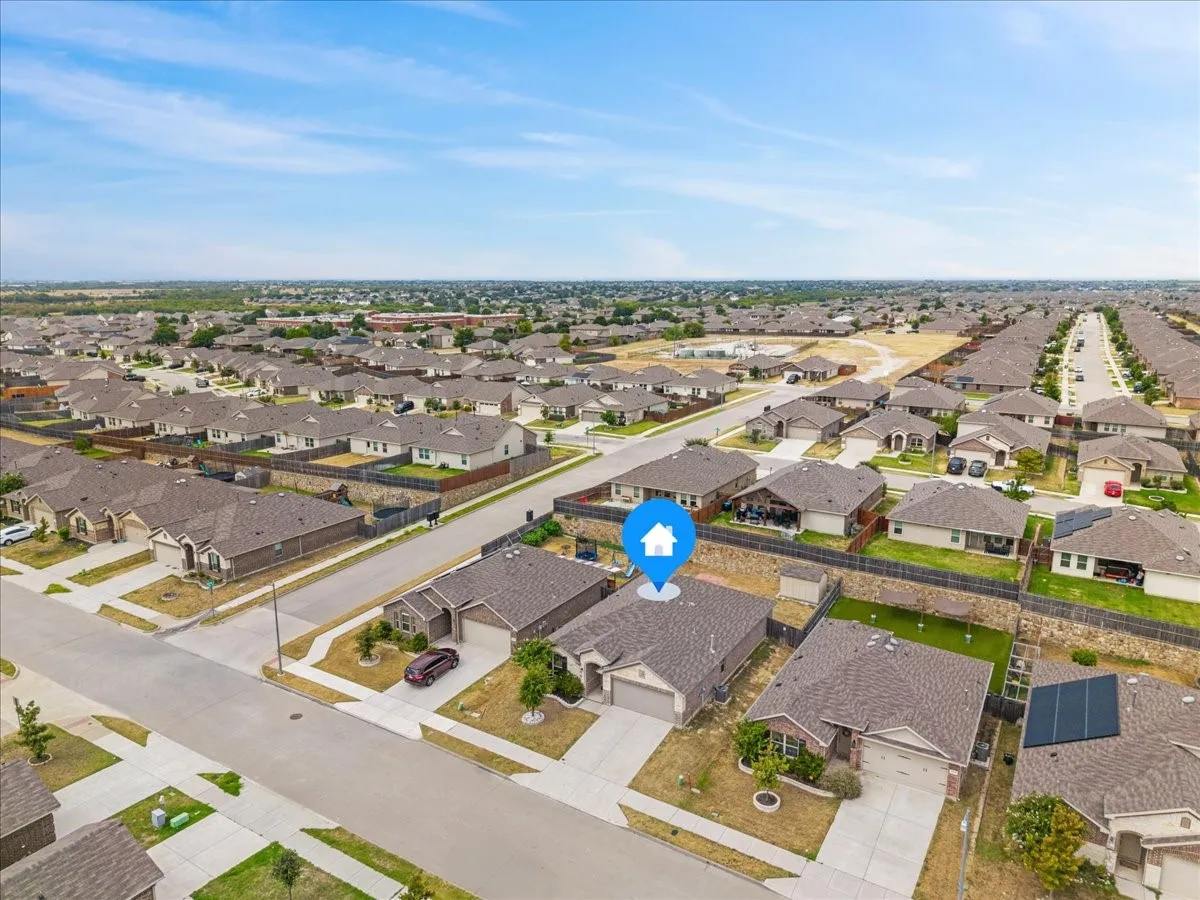 Single Family Residence For Sale in Denton County , 14437 Leadrope Circle, Fort Worth, Texas 76052, 4 Bedroom, 2 Bathroom, 2 Garage spaces, 1,852 Sqft, built in 2019, mls#21369980, Real Estate Agent in Fort Worth, Homes For Sale in Denton county, Homes For Sale in Fort Worth, Realtor in Fort Worth Texas, Real Estate Brokerage Independent Realty Texas, Luminita Cordes Realtor