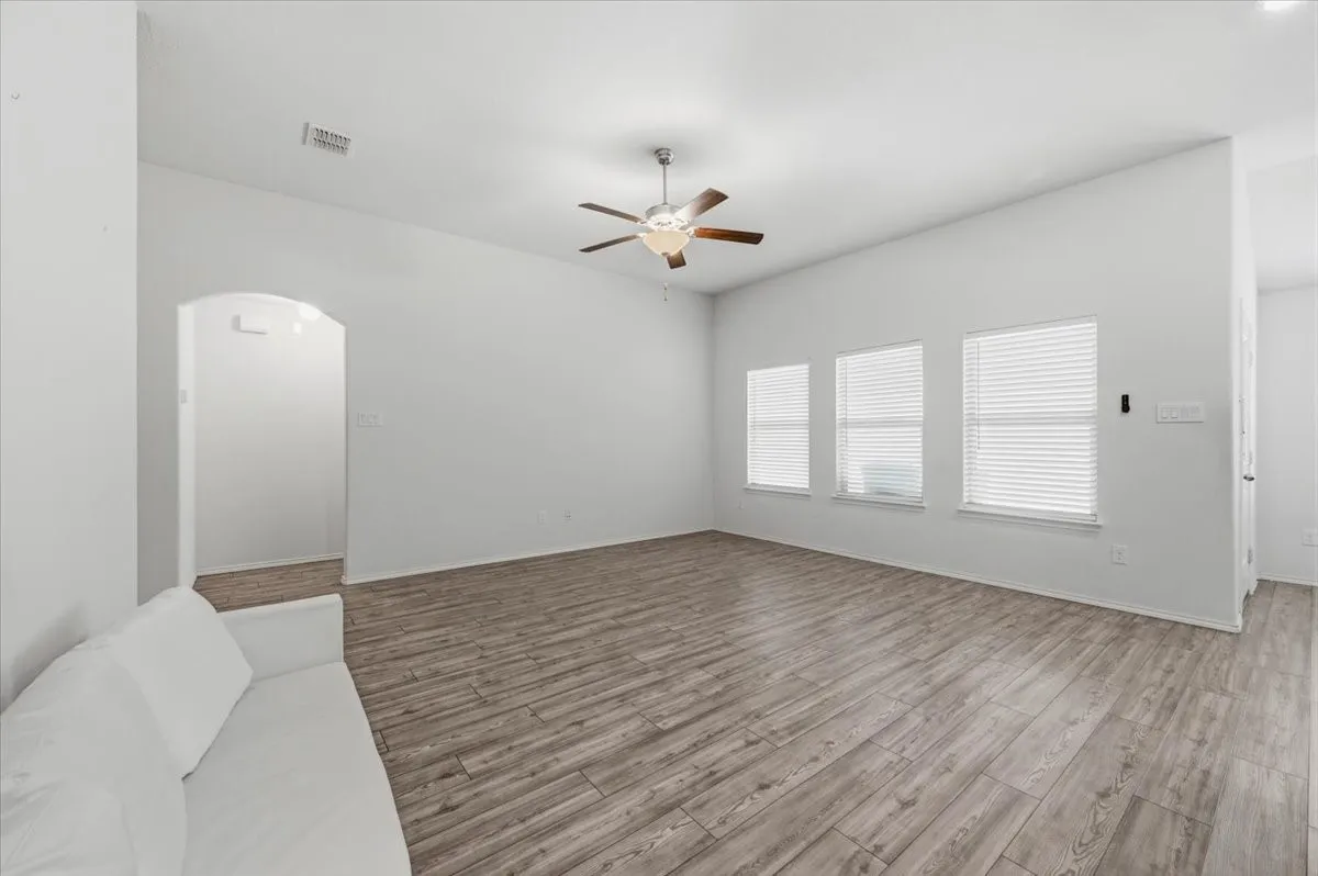 Single Family Residence For Sale in Denton County , 14437 Leadrope Circle, Fort Worth, Texas 76052, 4 Bedroom, 2 Bathroom, 2 Garage spaces, 1,852 Sqft, built in 2019, mls#21369980, Real Estate Agent in Fort Worth, Homes For Sale in Denton county, Homes For Sale in Fort Worth, Realtor in Fort Worth Texas, Real Estate Brokerage Independent Realty Texas, Luminita Cordes Realtor