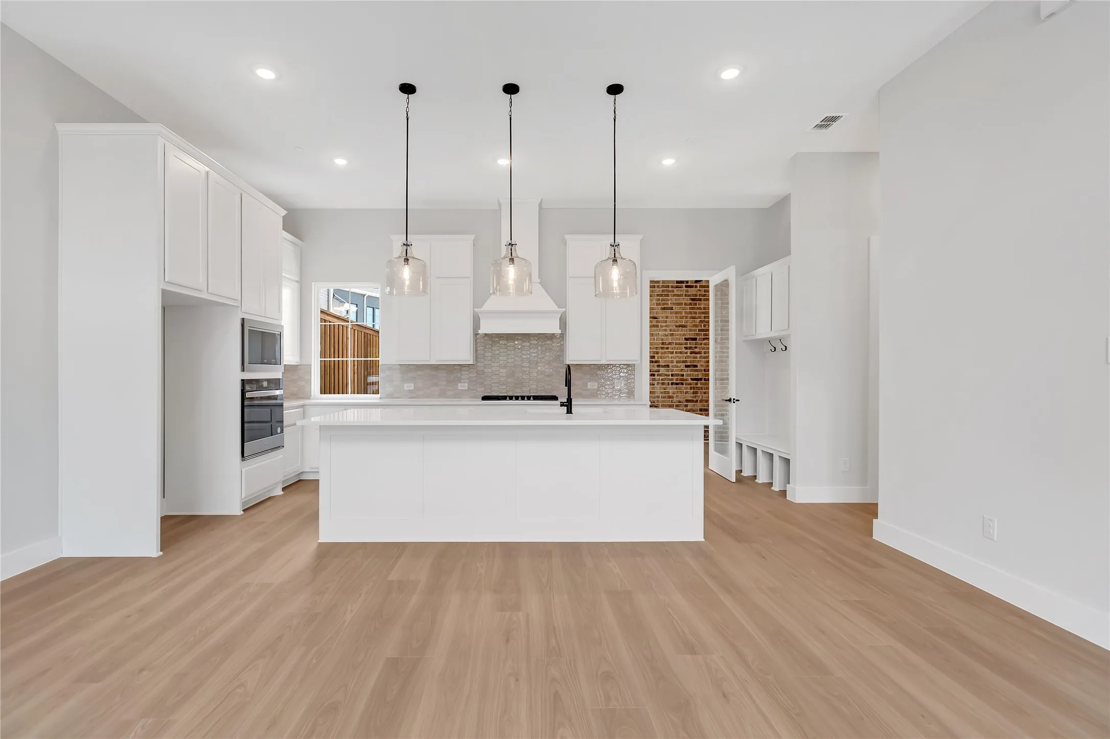 Townhouse For Rent in Denton County , 4345 Newman Boulevard, Frisco, Texas 75033, 3 Bedroom, 3 Bathroom, 1 Garage spaces, 2,395 Sqft, built in 2025, mls#21376064, Real Estate Agent in Frisco, Homes For Rent in Denton county, Homes For Rent in Frisco, Realtor in Frisco Texas, Real Estate Brokerage Independent Realty Texas, Luminita Cordes Realtor