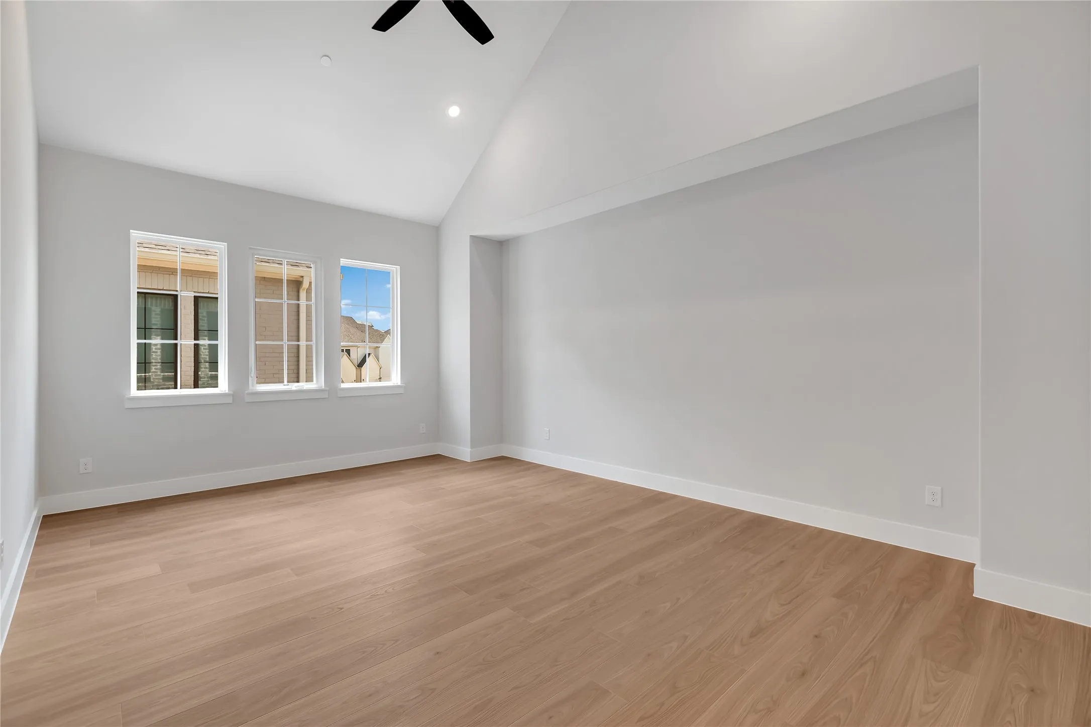 Townhouse For Rent in Denton County , 4345 Newman Boulevard, Frisco, Texas 75033, 3 Bedroom, 3 Bathroom, 1 Garage spaces, 2,395 Sqft, built in 2025, mls#21376064, Real Estate Agent in Frisco, Homes For Rent in Denton county, Homes For Rent in Frisco, Realtor in Frisco Texas, Real Estate Brokerage Independent Realty Texas, Luminita Cordes Realtor