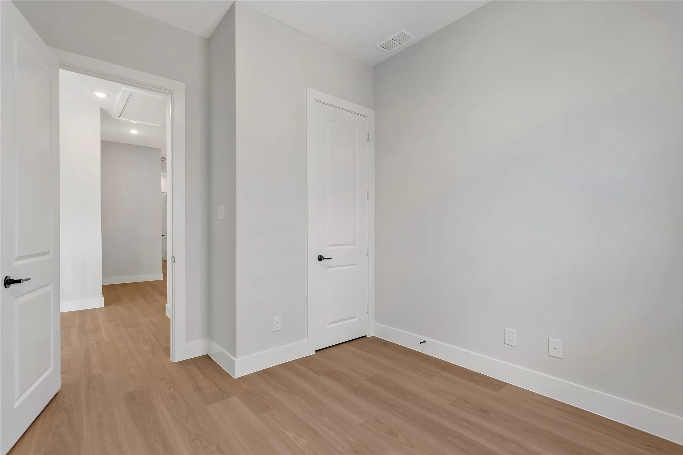 Townhouse For Rent in Denton County , 4345 Newman Boulevard, Frisco, Texas 75033, 3 Bedroom, 3 Bathroom, 1 Garage spaces, 2,395 Sqft, built in 2025, mls#21376064, Real Estate Agent in Frisco, Homes For Rent in Denton county, Homes For Rent in Frisco, Realtor in Frisco Texas, Real Estate Brokerage Independent Realty Texas, Luminita Cordes Realtor