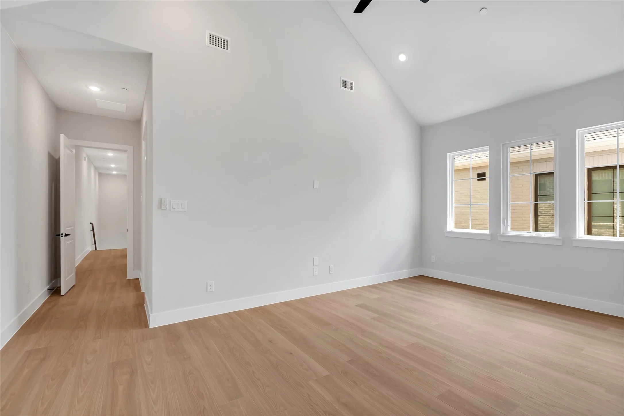 Townhouse For Rent in Denton County , 4345 Newman Boulevard, Frisco, Texas 75033, 3 Bedroom, 3 Bathroom, 1 Garage spaces, 2,395 Sqft, built in 2025, mls#21376064, Real Estate Agent in Frisco, Homes For Rent in Denton county, Homes For Rent in Frisco, Realtor in Frisco Texas, Real Estate Brokerage Independent Realty Texas, Luminita Cordes Realtor