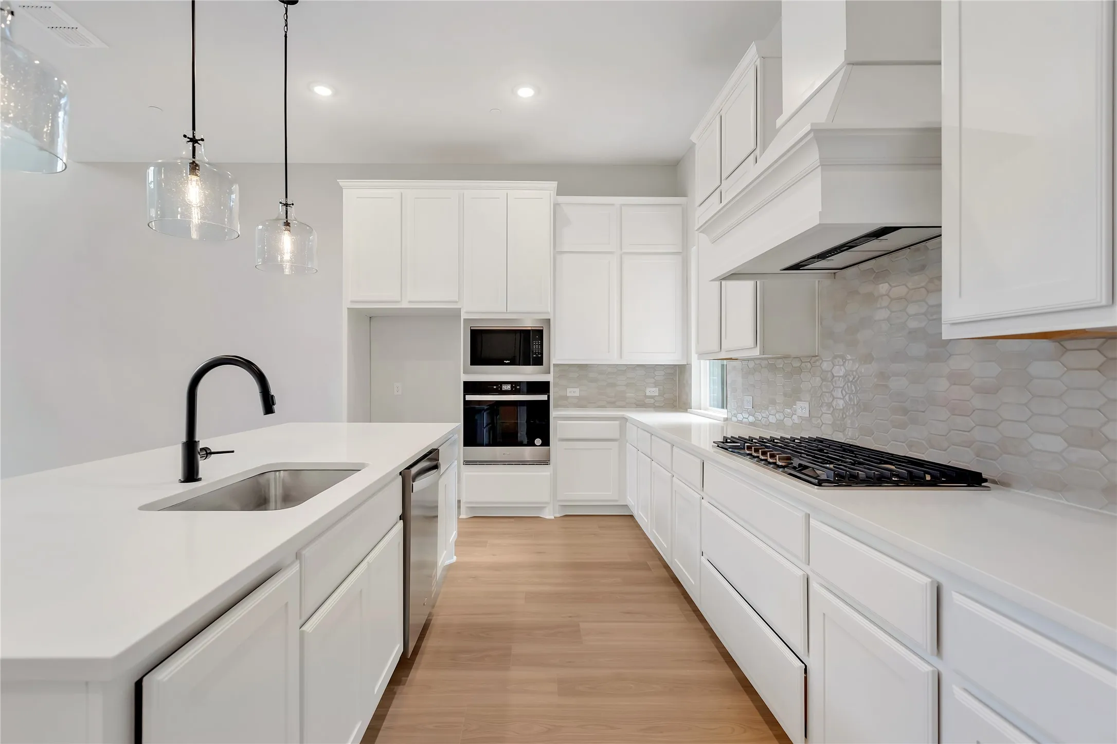 Townhouse For Rent in Denton County , 4345 Newman Boulevard, Frisco, Texas 75033, 3 Bedroom, 3 Bathroom, 1 Garage spaces, 2,395 Sqft, built in 2025, mls#21376064, Real Estate Agent in Frisco, Homes For Rent in Denton county, Homes For Rent in Frisco, Realtor in Frisco Texas, Real Estate Brokerage Independent Realty Texas, Luminita Cordes Realtor
