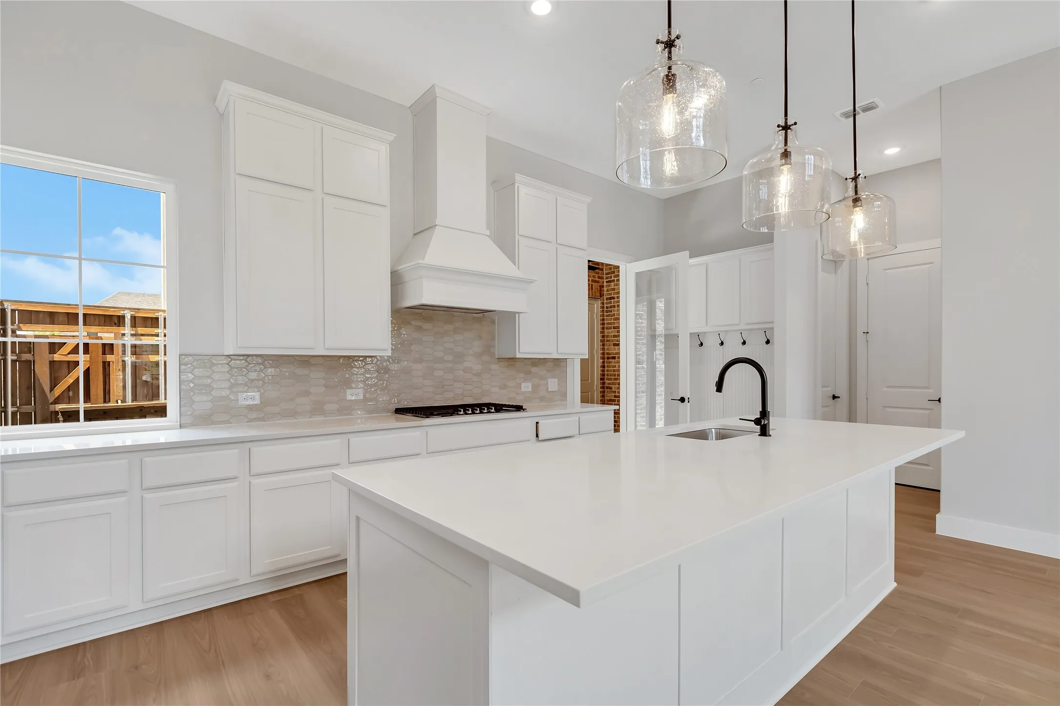 Townhouse For Rent in Denton County , 4345 Newman Boulevard, Frisco, Texas 75033, 3 Bedroom, 3 Bathroom, 1 Garage spaces, 2,395 Sqft, built in 2025, mls#21376064, Real Estate Agent in Frisco, Homes For Rent in Denton county, Homes For Rent in Frisco, Realtor in Frisco Texas, Real Estate Brokerage Independent Realty Texas, Luminita Cordes Realtor