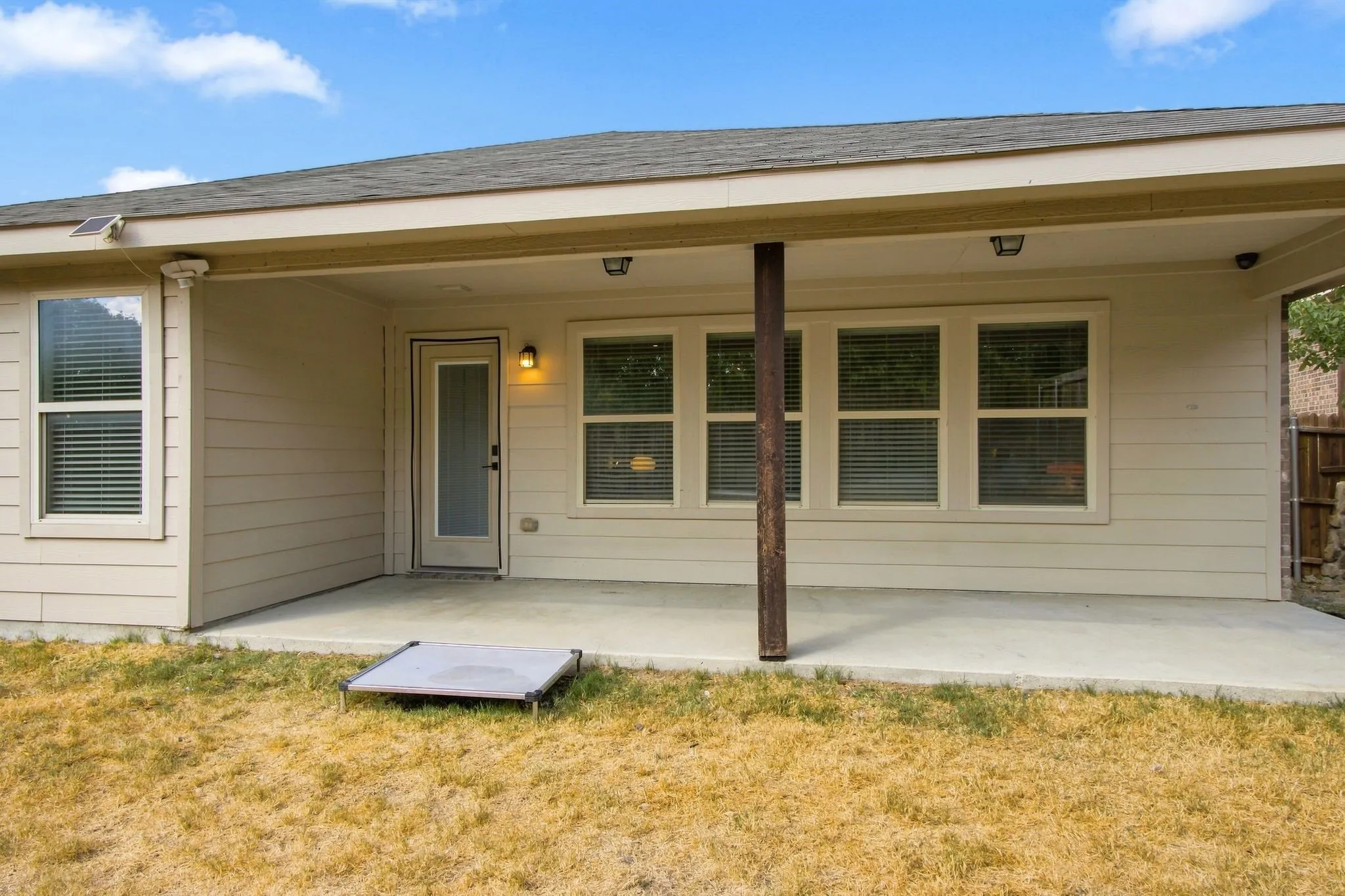 Single Family Residence For Sale in Tarrant County , 10853 Live Oak Creek Drive, Fort Worth, Texas 76108, 4 Bedroom, 2 Bathroom, 2 Garage spaces, 1,921 Sqft, built in 2017, mls#21368921, Real Estate Agent in Fort Worth, Homes For Sale in Tarrant county, Homes For Sale in Fort Worth, Realtor in Fort Worth Texas, Real Estate Brokerage Independent Realty Texas, Luminita Cordes Realtor