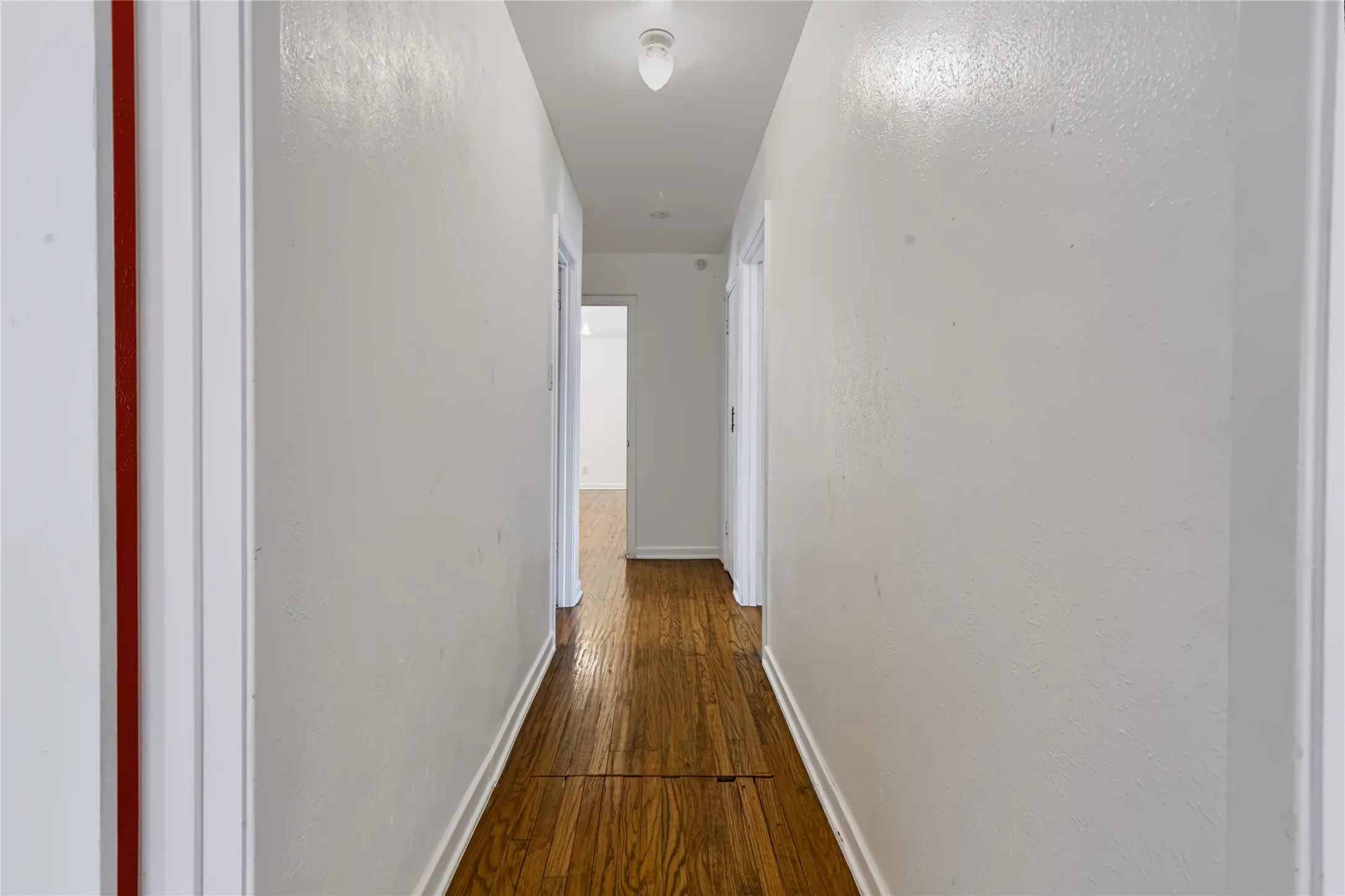 Single Family Residence For Rent in Tarrant County , 732 Hurstview Drive, Hurst, Texas 76053, 3 Bedroom, 2 Bathroom, 2 Garage spaces, 1,600 Sqft, built in 1957, mls#21376067, Real Estate Agent in Hurst, Homes For Rent in Tarrant county, Homes For Rent in Hurst, Realtor in Hurst Texas, Real Estate Brokerage Independent Realty Texas, Luminita Cordes Realtor