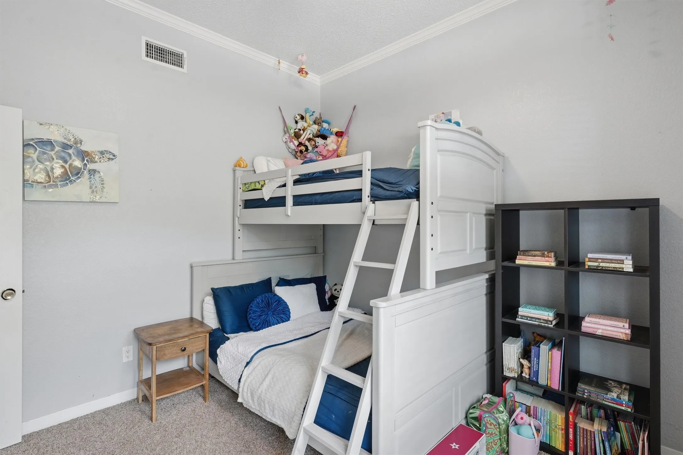 Single Family Residence For Sale in Tarrant County , 7501 Meadowside Road, Fort Worth, Texas 76132, 4 Bedroom, 2 Bathroom, 2 Garage spaces, 2,418 Sqft, built in 1992, mls#21376057, Real Estate Agent in Fort Worth, Homes For Sale in Tarrant county, Homes For Sale in Fort Worth, Realtor in Fort Worth Texas, Real Estate Brokerage Independent Realty Texas, Luminita Cordes Realtor