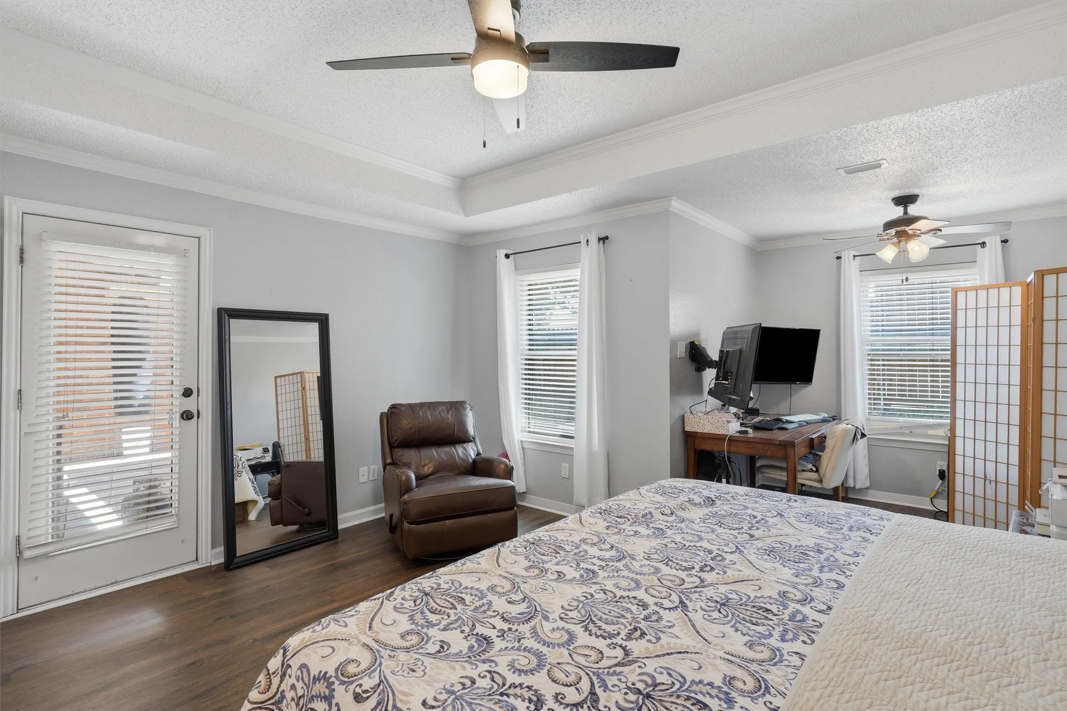 Single Family Residence For Sale in Tarrant County , 7501 Meadowside Road, Fort Worth, Texas 76132, 4 Bedroom, 2 Bathroom, 2 Garage spaces, 2,418 Sqft, built in 1992, mls#21376057, Real Estate Agent in Fort Worth, Homes For Sale in Tarrant county, Homes For Sale in Fort Worth, Realtor in Fort Worth Texas, Real Estate Brokerage Independent Realty Texas, Luminita Cordes Realtor