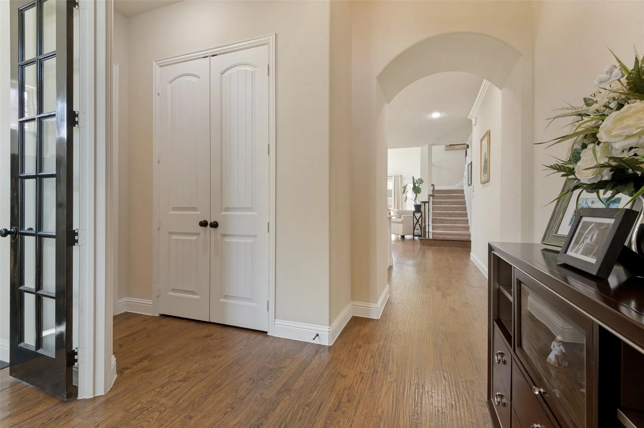 Single Family Residence For Sale in Tarrant County , 3307 Willow Brook Drive, Mansfield, Texas 76063, 3 Bedroom, 3 Bathroom, 2 Garage spaces, 3,003 Sqft, built in 2017, mls#21371770, Real Estate Agent in Mansfield, Homes For Sale in Tarrant county, Homes For Sale in Mansfield, Realtor in Mansfield Texas, Real Estate Brokerage Independent Realty Texas, Luminita Cordes Realtor