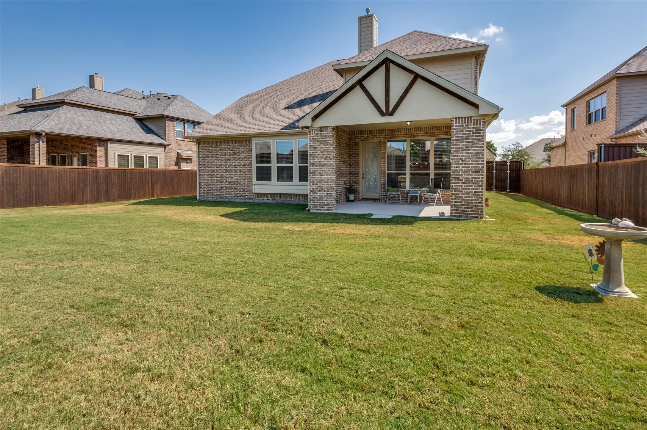 Single Family Residence For Sale in Tarrant County , 3307 Willow Brook Drive, Mansfield, Texas 76063, 3 Bedroom, 3 Bathroom, 2 Garage spaces, 3,003 Sqft, built in 2017, mls#21371770, Real Estate Agent in Mansfield, Homes For Sale in Tarrant county, Homes For Sale in Mansfield, Realtor in Mansfield Texas, Real Estate Brokerage Independent Realty Texas, Luminita Cordes Realtor