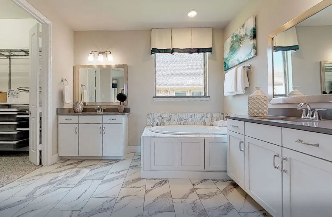 Single Family Residence For Sale in Collin County , 709 Lost Woods Way, Mc Kinney, Texas 75071, 4 Bedroom, 4 Bathroom, 3 Garage spaces, 2,703 Sqft, built in 2018, mls#21376084, Real Estate Agent in Mc Kinney, Homes For Sale in Collin county, Homes For Sale in Mc Kinney, Realtor in Mc Kinney Texas, Real Estate Brokerage Independent Realty Texas, Luminita Cordes Realtor