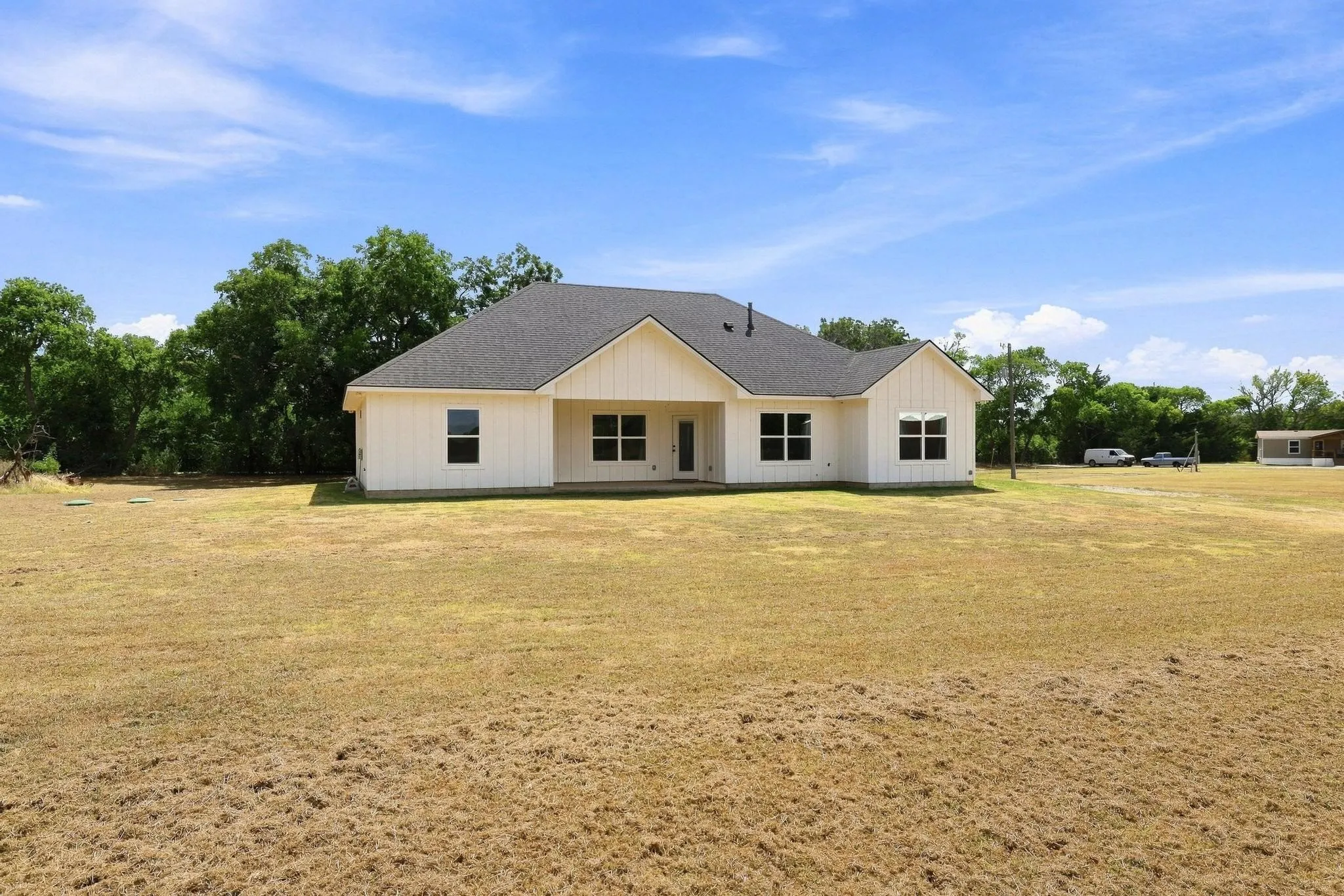 Single Family Residence For Sale in Fannin County , 1350 County Road 4040, Ector, Texas 75479, 4 Bedroom, 3 Bathroom, 2 Garage spaces, 2,016 Sqft, built in 2023, mls#21372190, Real Estate Agent in Ector, Homes For Sale in Fannin county, Homes For Sale in Ector, Realtor in Ector Texas, Real Estate Brokerage Independent Realty Texas, Luminita Cordes Realtor