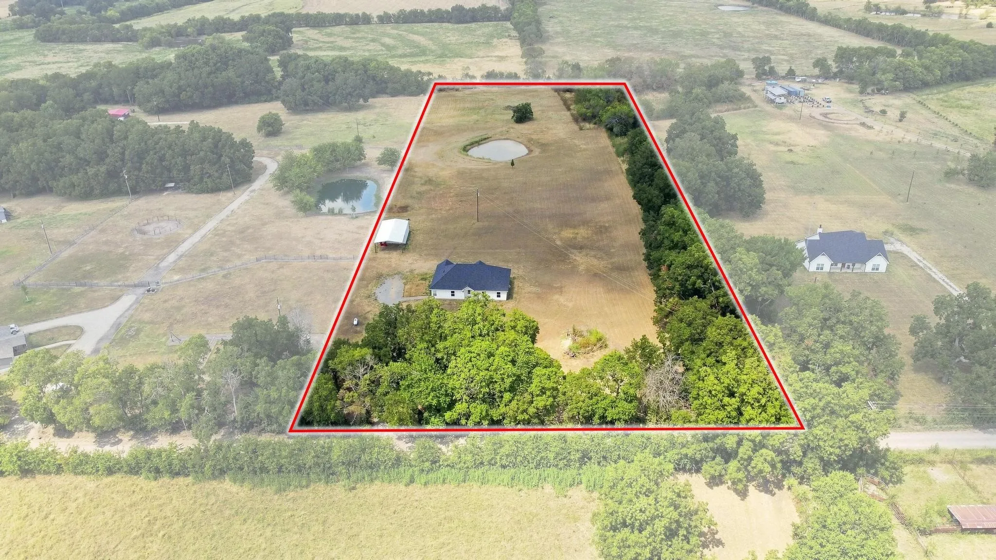 Single Family Residence For Sale in Fannin County , 1350 County Road 4040, Ector, Texas 75479, 4 Bedroom, 3 Bathroom, 2 Garage spaces, 2,016 Sqft, built in 2023, mls#21372190, Real Estate Agent in Ector, Homes For Sale in Fannin county, Homes For Sale in Ector, Realtor in Ector Texas, Real Estate Brokerage Independent Realty Texas, Luminita Cordes Realtor